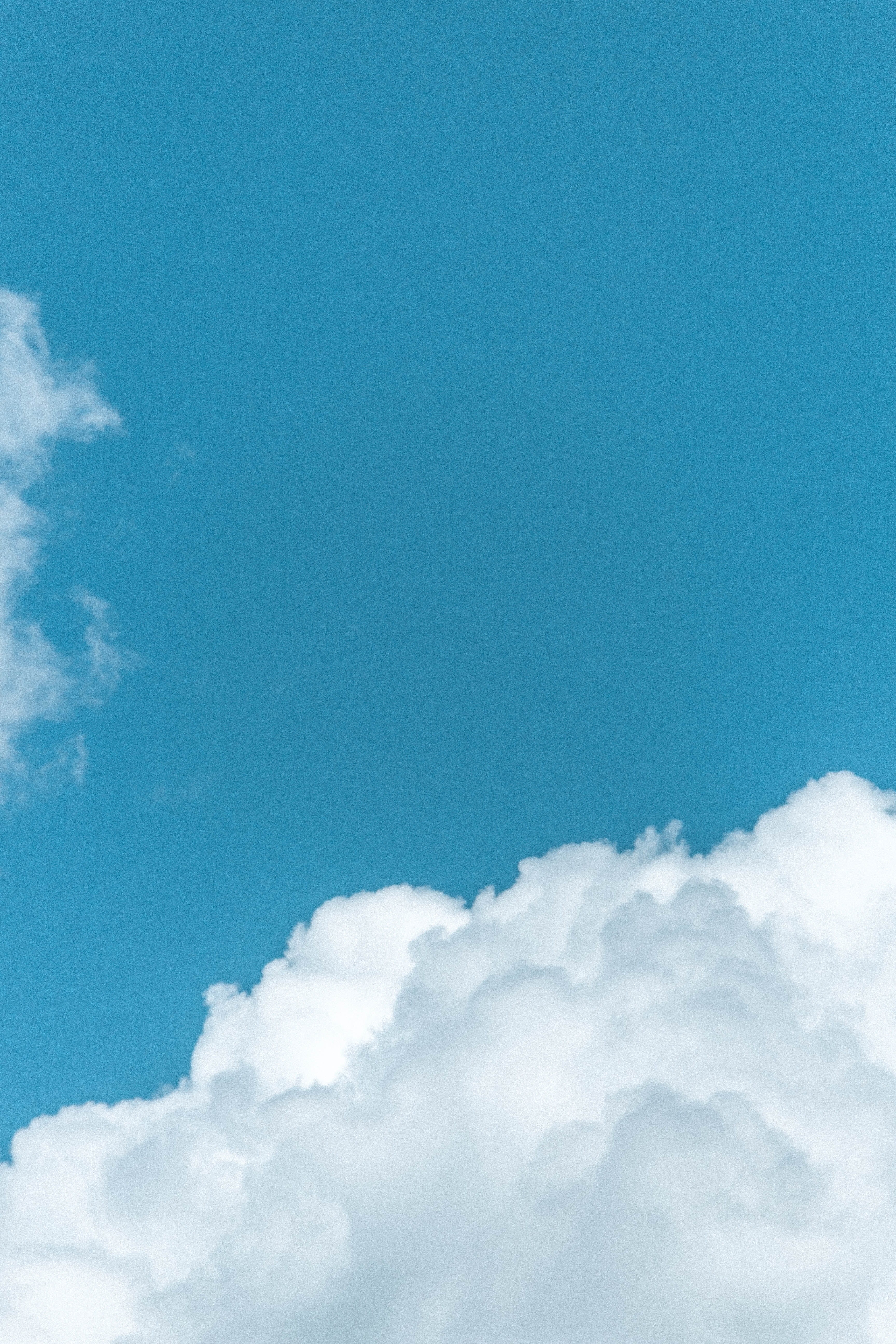 sky, low angle view, tranquility, tranquil scene, cielo, backgrounds, outdoors, 5K, day, fluffy, copy space, no people, scenics - nature, blue, clouds, Phone HD Wallpaper
