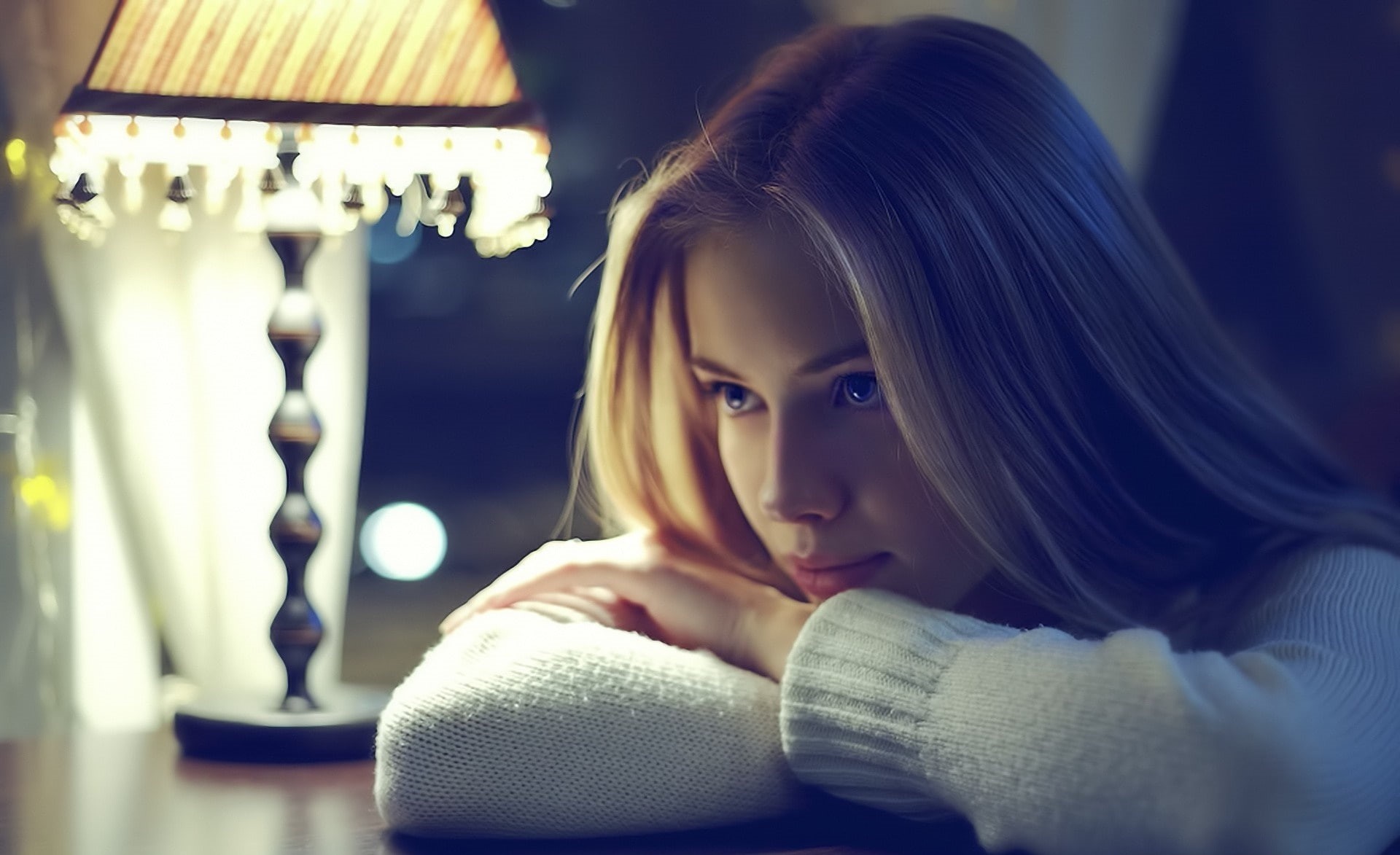 lifestyles, contemplation, one person, portrait, lighting equipment, s, Girl, leisure activity, focus on foreground, sweater, bangs, electric lamp, headshot, HD Wallpaper