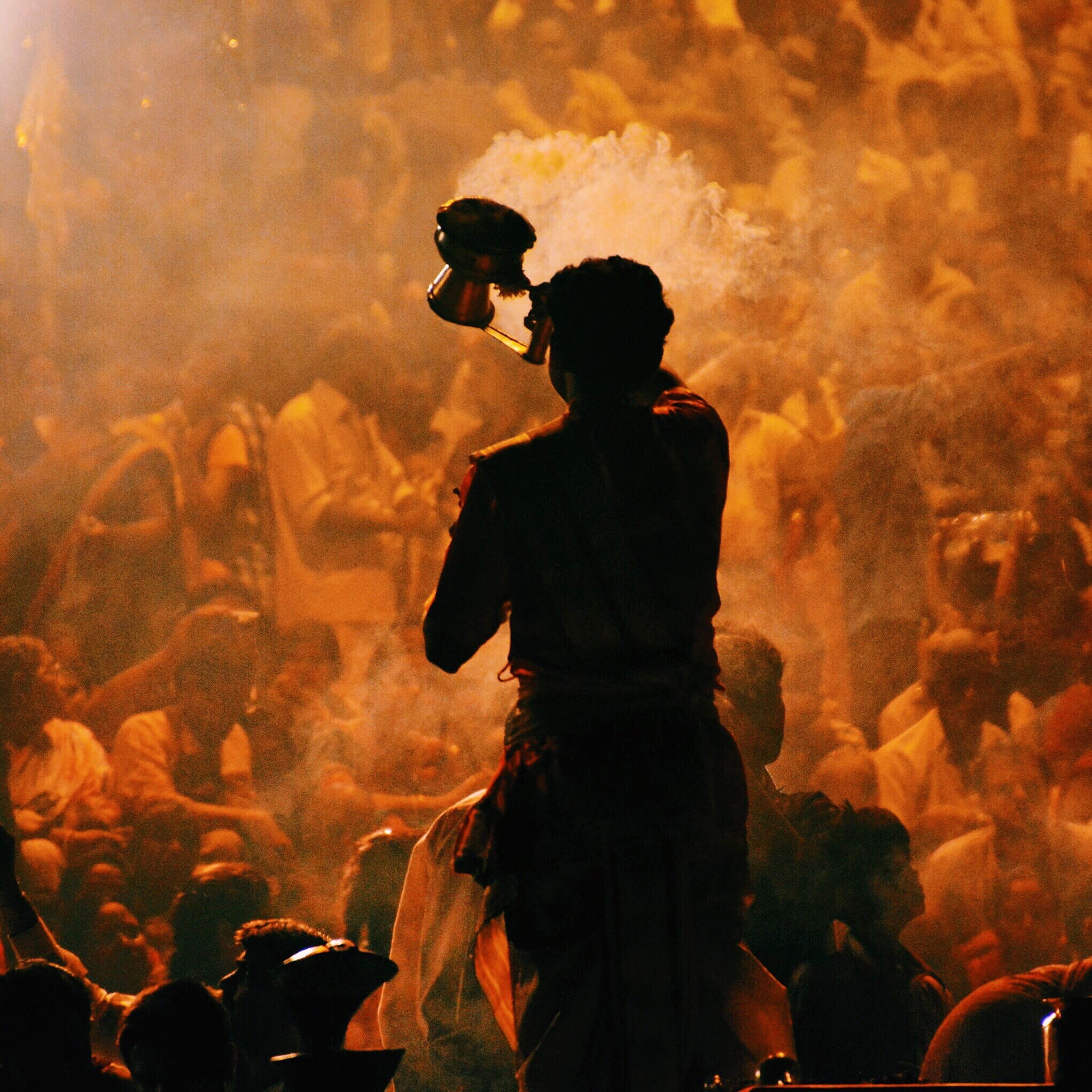 event, hindu, leisure activity, adult, men, prayer, popular Music Concert, burning, celebration, lifestyles, real people, religion, crowd, Aarti, silhouette, Phone HD Wallpaper