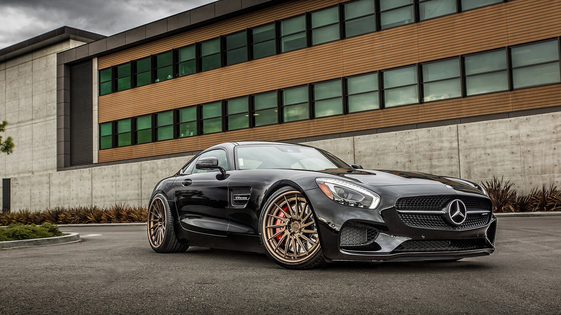 luxury, building exterior, motor vehicle, coupe, 1080P, speed, stationary, wheel, road, Mercedes-AMG GT, sports car, no people, mode of transportation, HD Wallpaper