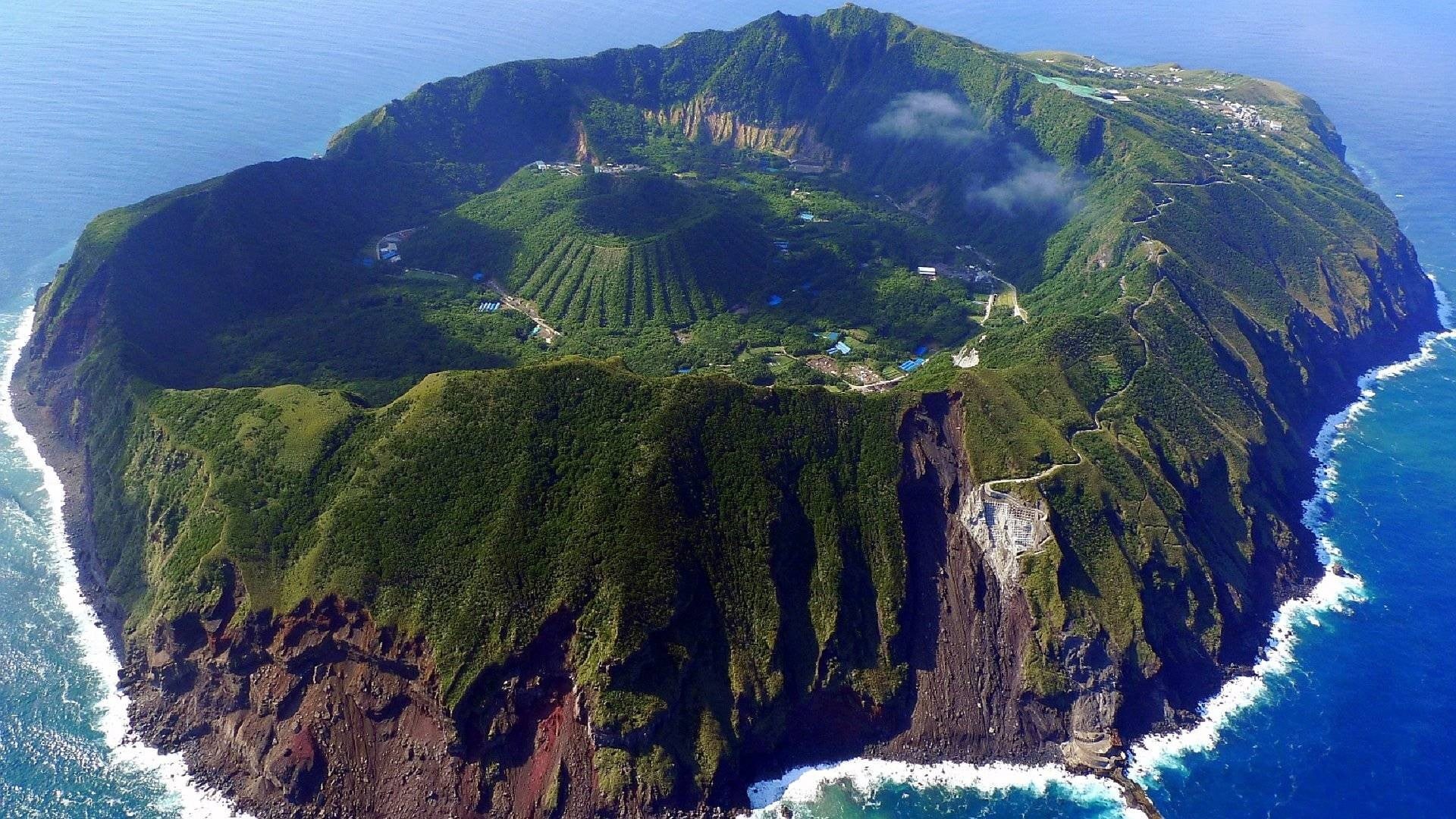 water, tranquility, non-urban scene, sea, environment, Aogashima, volcano, mountain peak, tranquil scene, nature, outdoors, scenics - nature, land, 1080P, HD Wallpaper