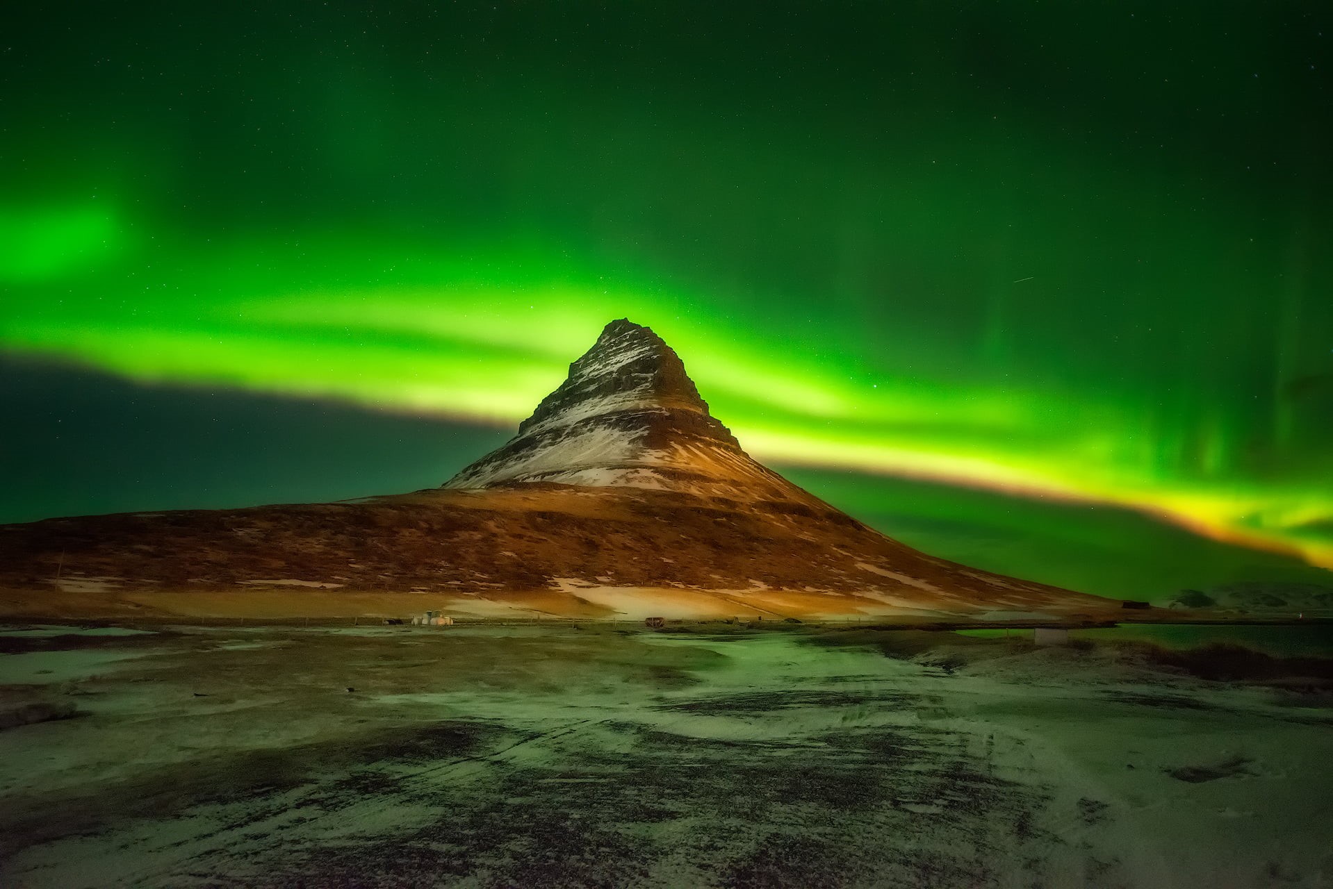 rocks, nature, landscape, colors, kirkjufell, 720P, night, Magic, nights, islandia, Aurora Borealis, iceland, travel, aurora, mountains, borealis, HD Wallpaper