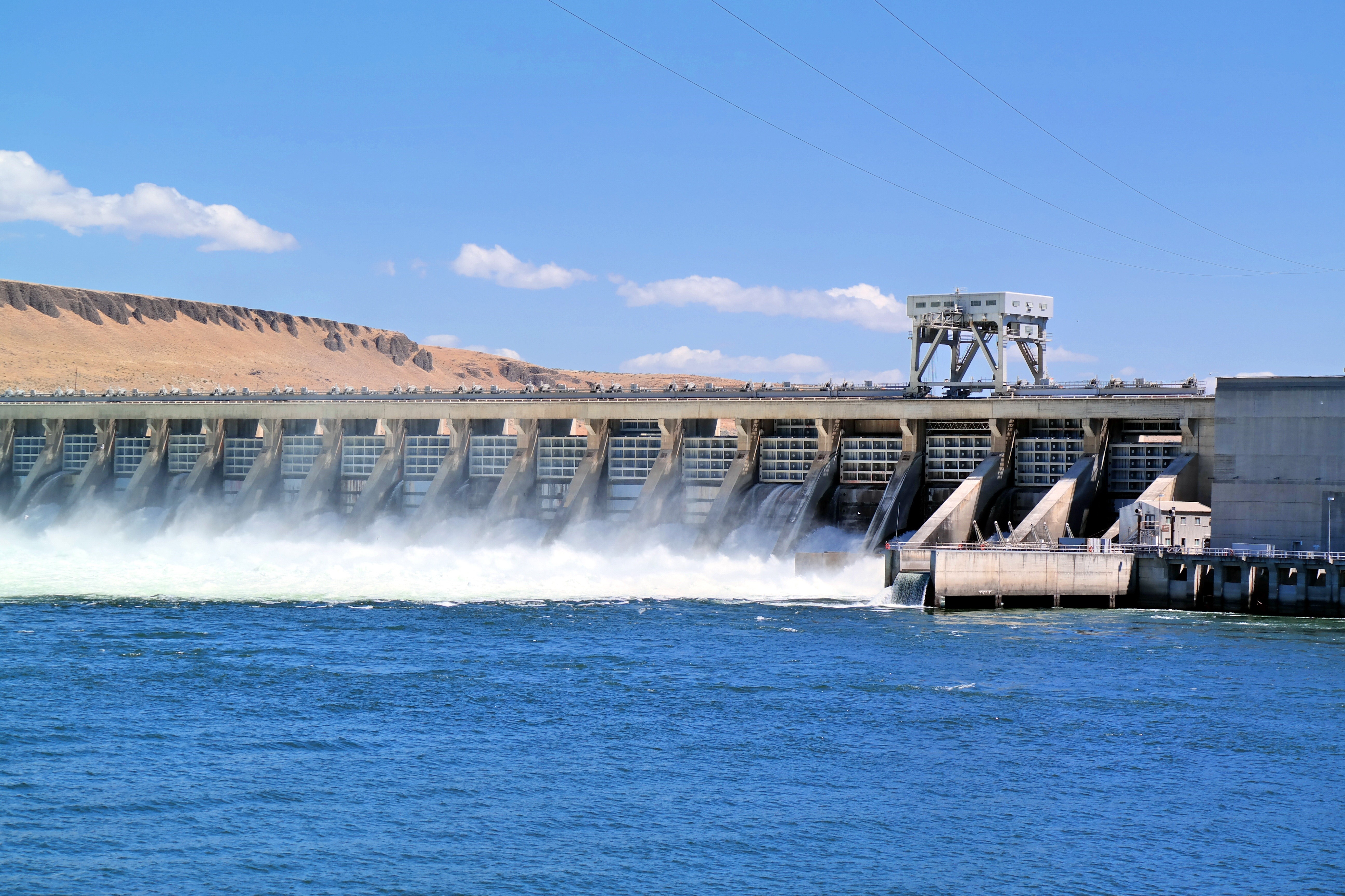 outdoors, hydroelectric, scenic, nature, river, landscape, building, electricity, no people, 5K, power supply, beauty in nature, concrete, built structure, HD Wallpaper