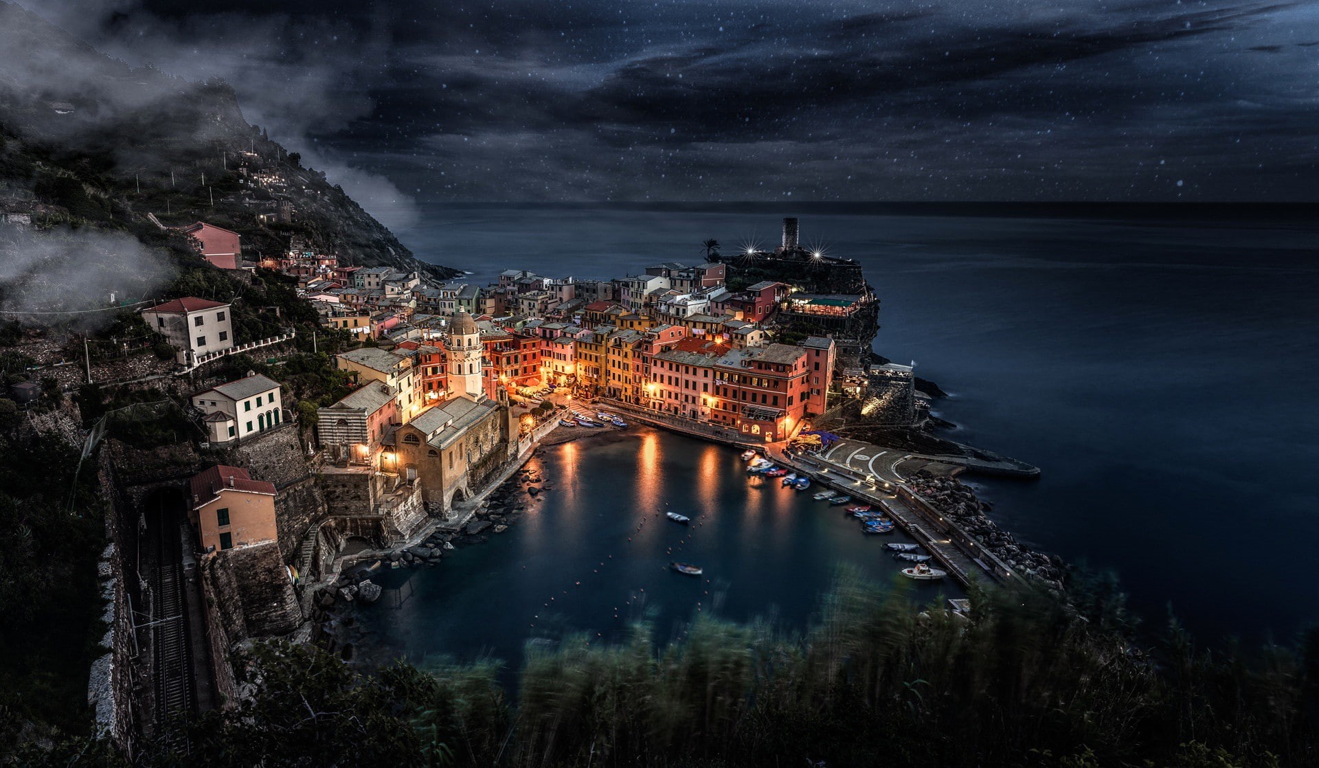 houses, Liguria, boats, stars, rocks, 1080P, light, lights, sky, Sea, Night, Italy, city, Manarola, HD Wallpaper