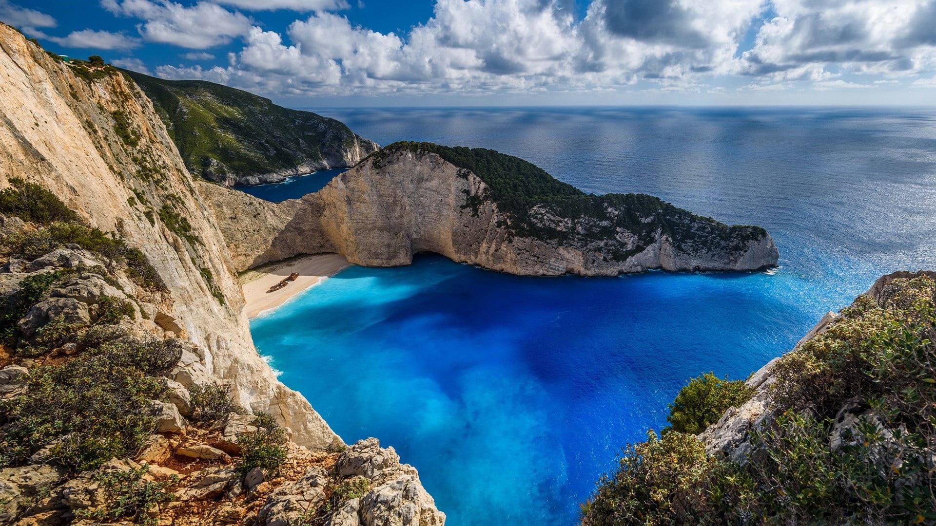 sky, rock, 1080P, bay, horizon over water, beauty in nature, nature, promontory, tranquil scene, water, shipwreck beach, rock - object, idyllic, beach, HD Wallpaper