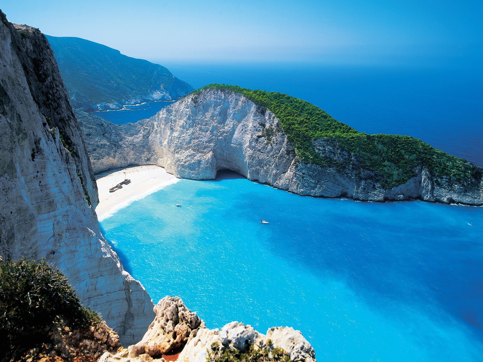 landscape, beach, nature, scenics - nature, land, 720P, navagio beach, shipwreck, water, cliff, surrounded, mountain, mountains, rock - object, non-urban scene, HD Wallpaper