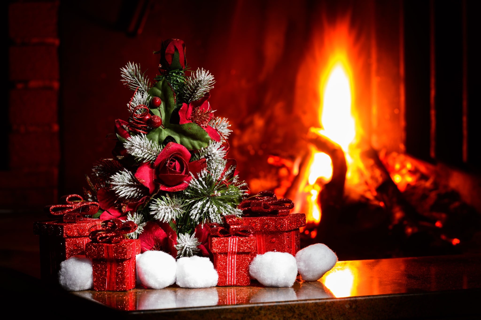 comfort, ornate, gift, flame, New Year, candle, white, christmas Tree, boxes, house, Christmas, illuminated, christmas Decoration, 1080P, heat - Temperature, HD Wallpaper