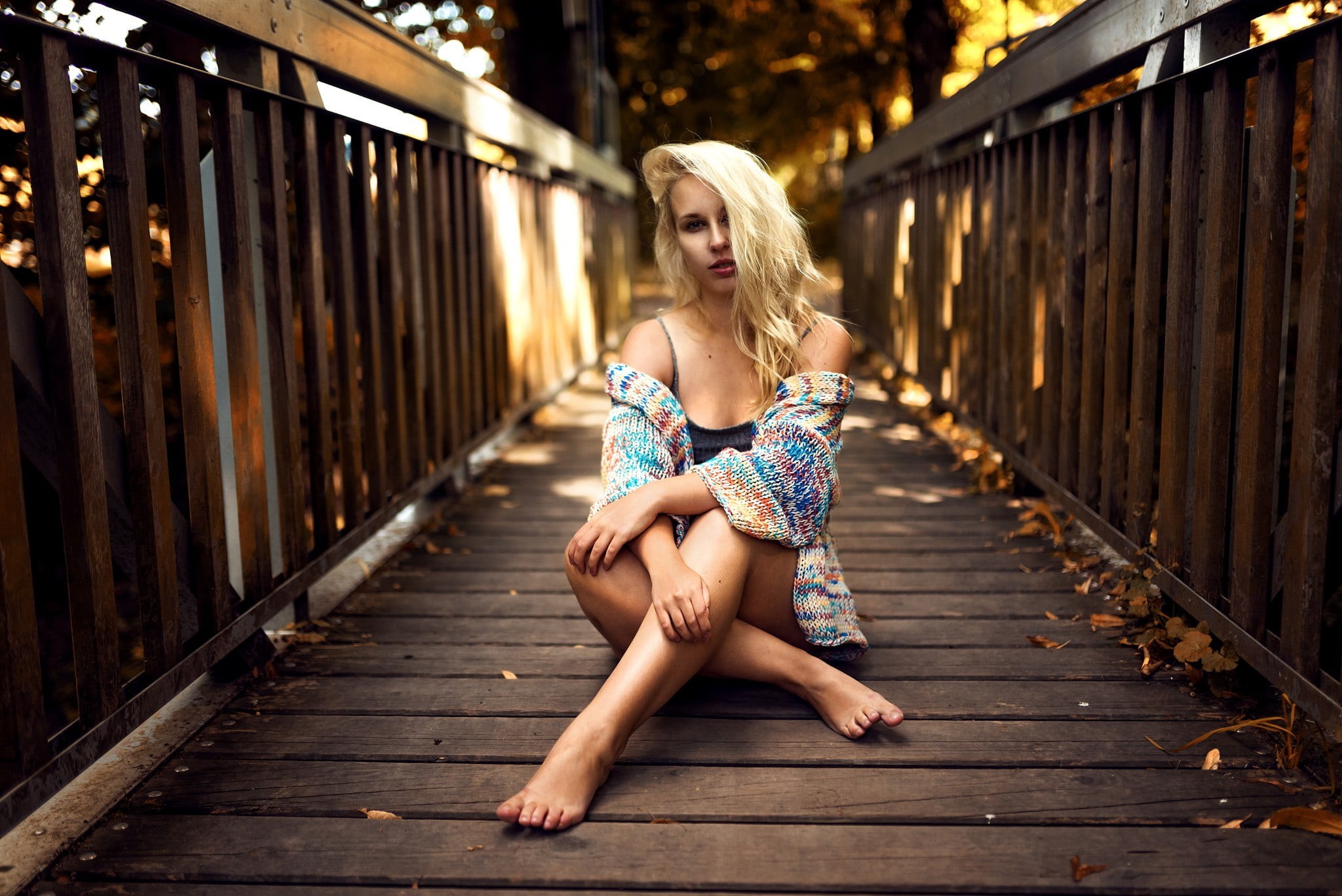sitting, blonde, bridge - man made structure, 1080P, legs, young adult, hair, full length, beauty, track, model, beautiful woman, barefoot, wavy hair, HD Wallpaper