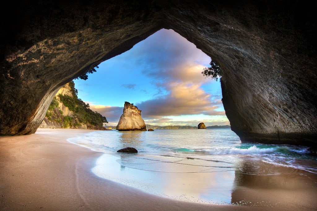shore, Coromandel, waves, sea, pinnacle, nature, seascape, photo, Rock, Cathedral Cove, Coromandel Peninsula, coastline, dawn, north island, sunrise, 480P, HD Wallpaper