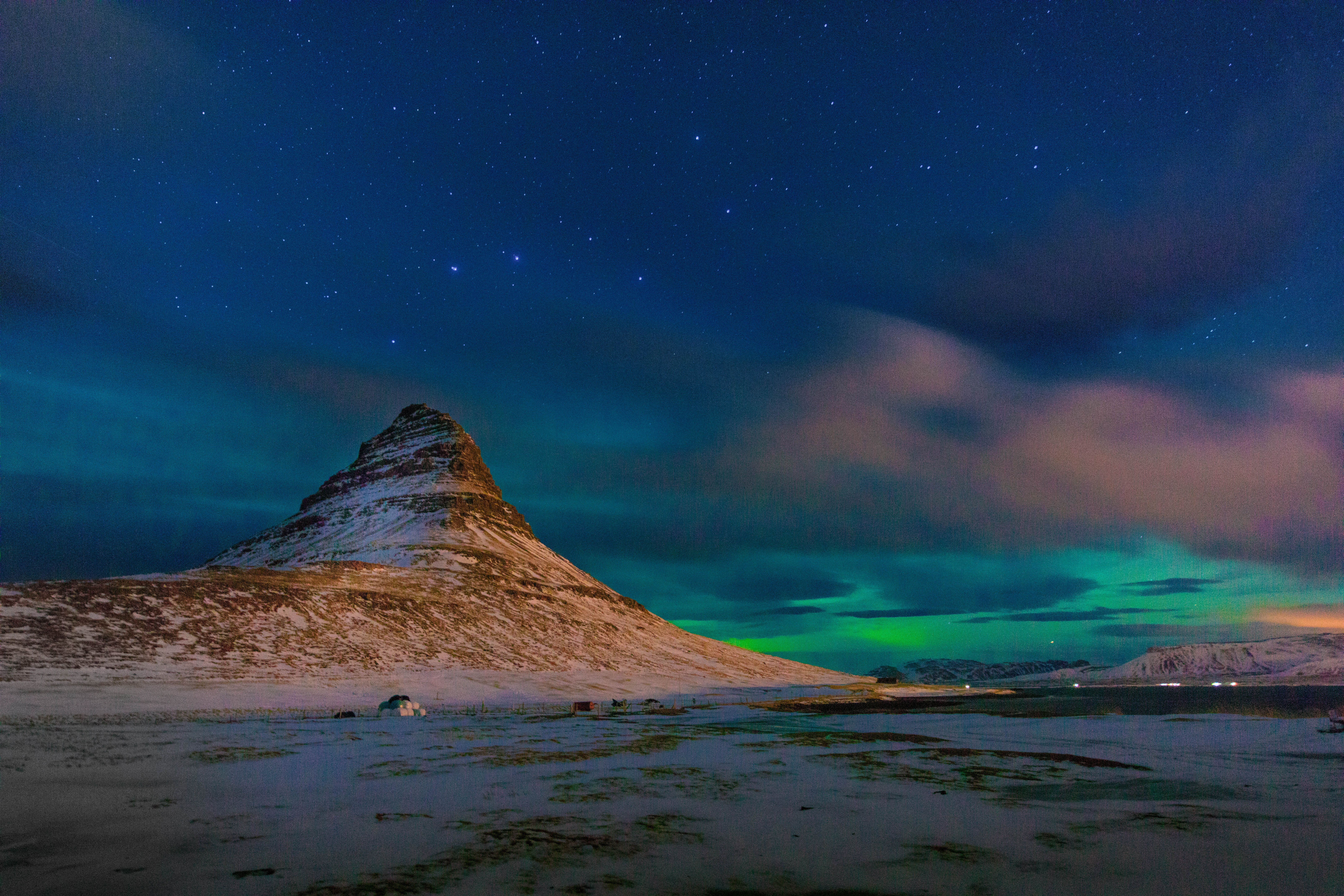 nature, Iceland, cape, galaxy, star - Space, sky, northern lights, 8K, aura, Aurora, Snow, cape mountain, night, mountain, milky Way, boreualis, landscape, HD Wallpaper