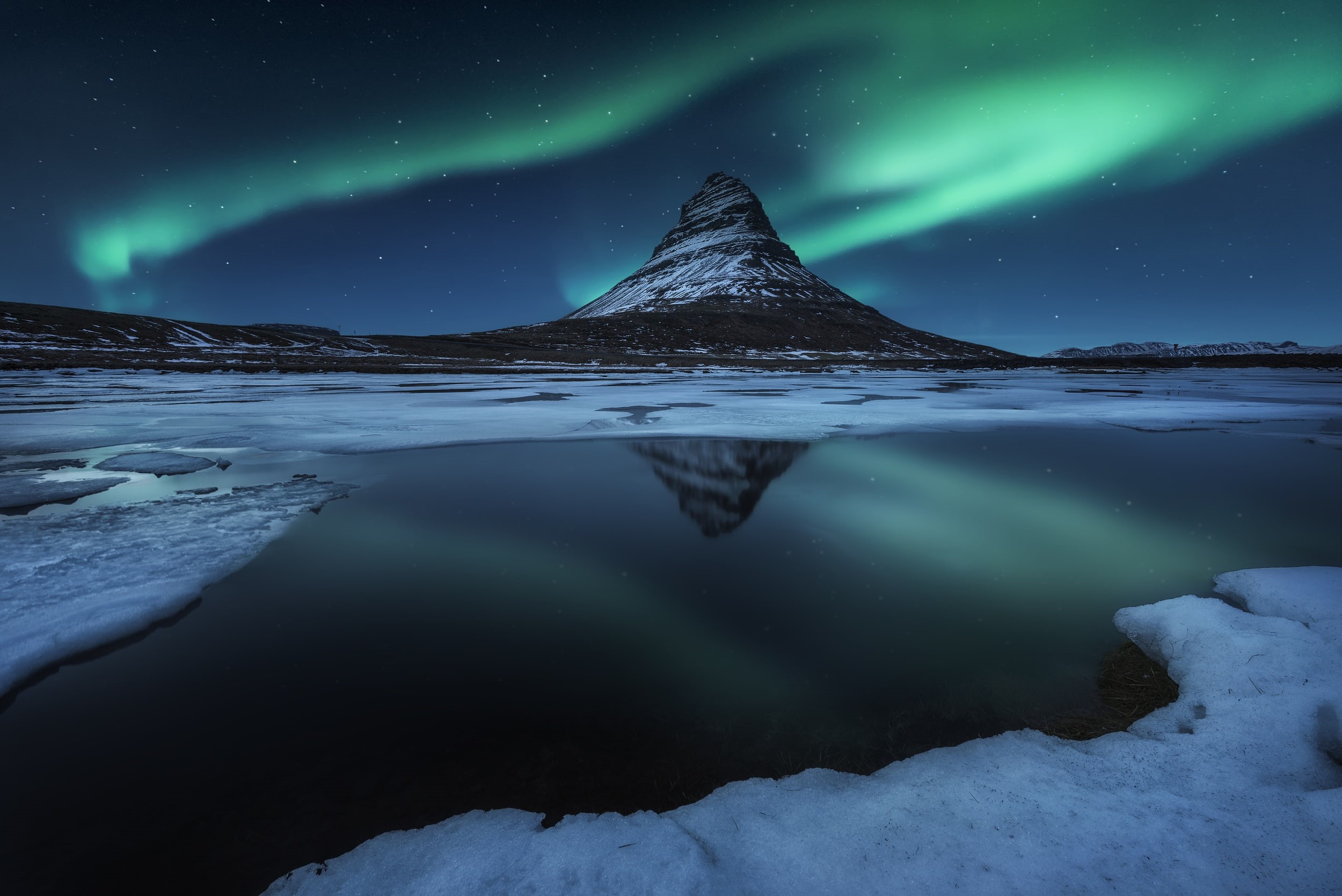 night, mountain Kirkjufell, Iceland, water, winter, Northern lights, snow, 1080P, stars, HD Wallpaper
