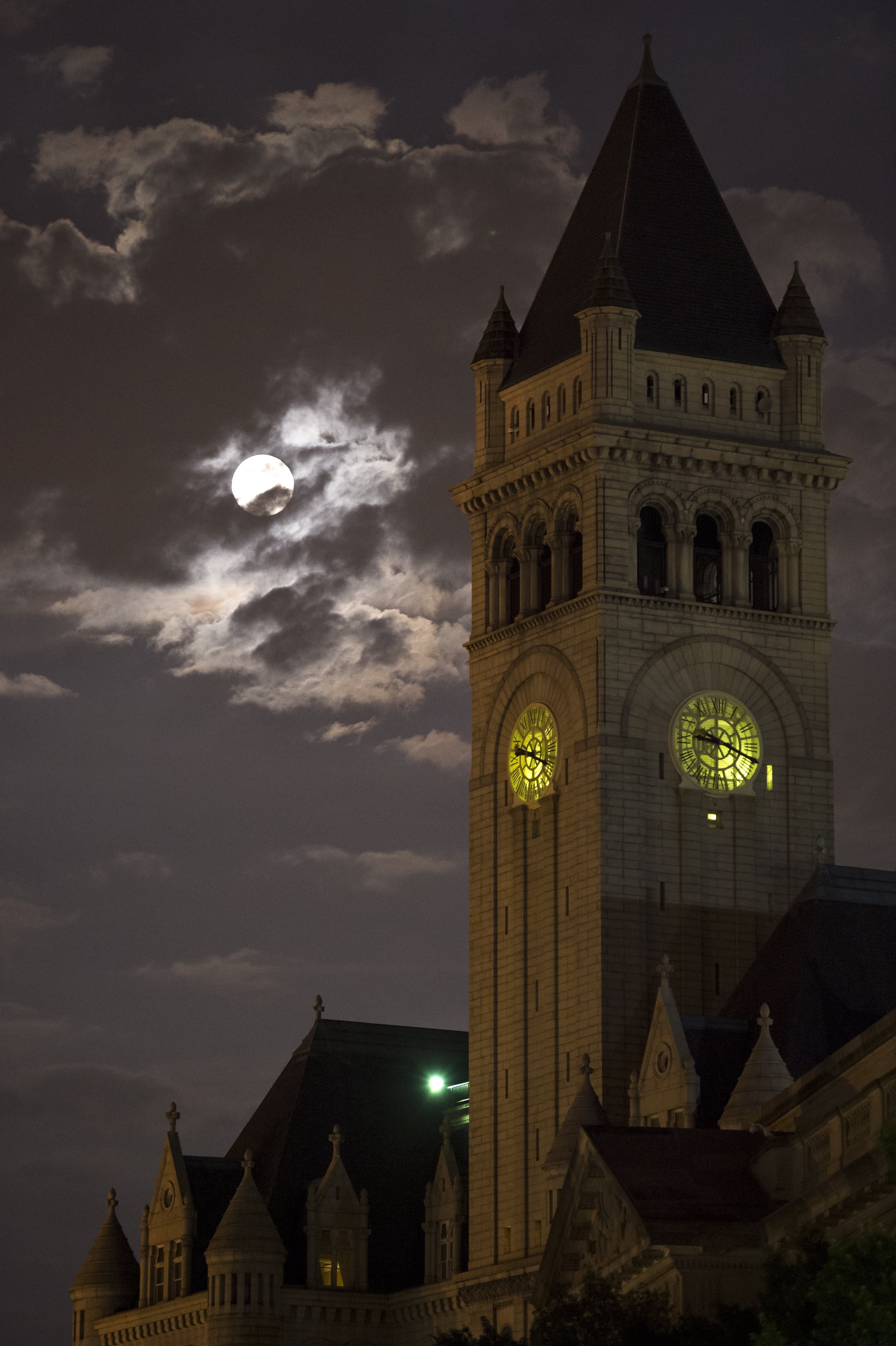 building, nature, supermoon, low angle view, illuminated, city, the past, dc, tourism, place, no people, usa, clouds, night, clock, architecture, built structure, Phone HD Wallpaper