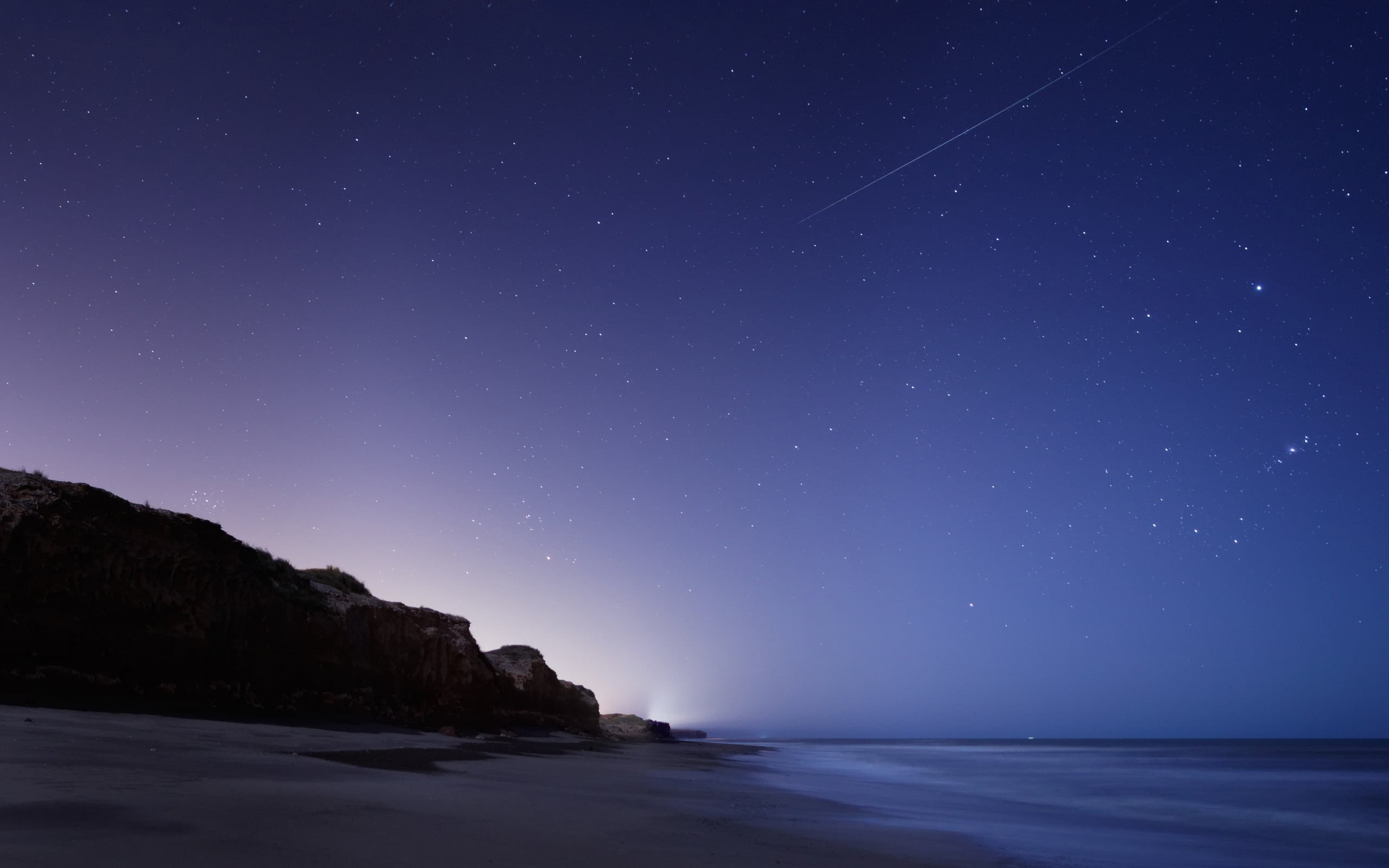 aurora Borealis, beach, planet - Space, falling, night, nature, sky, horizon over water, astronomy, no People, beauty In Nature, blue, illuminated, milky Way, HD Wallpaper