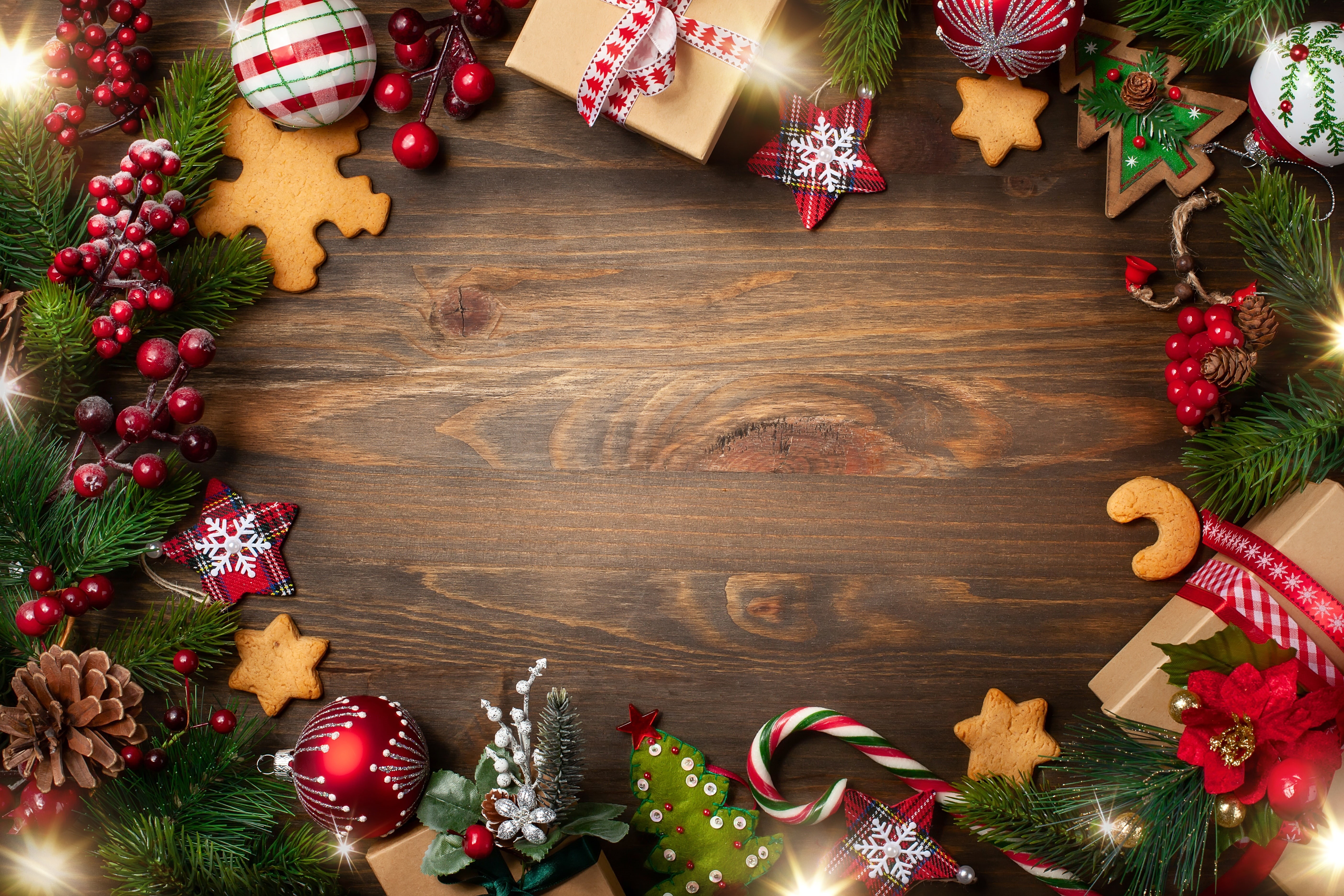 xmas, New Year, wood, Christmas, fir-tree branches, 5K, gift box, fir tree, decoration, gifts, Merry, HD Wallpaper