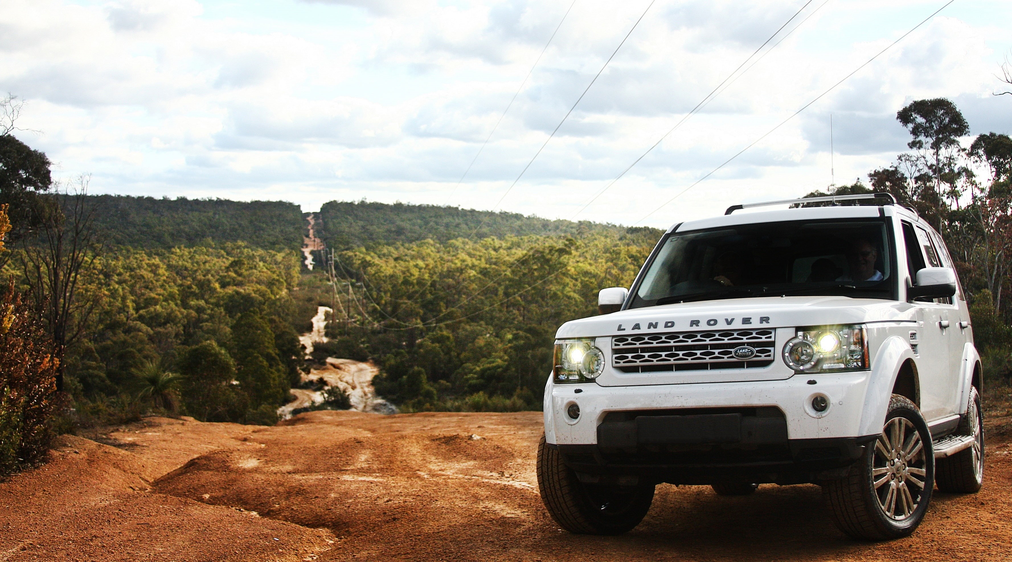 nature, mode of transportation, leisure activity, Land Rover, landscape, car, 2K, tree, Land, full length, sky, plant, White, environment, Cars, day, road, HD Wallpaper