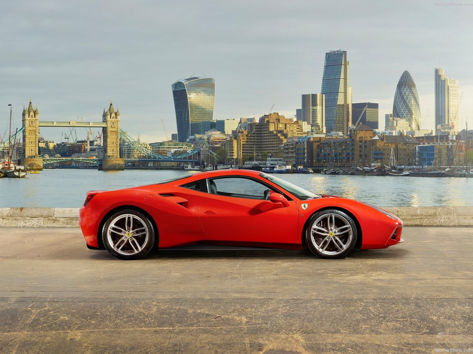 red, office building exterior, modern, architecture, building, wheel, Ferrari 488 GTB, luxury, urban skyline, skyscraper, sky, Ferrari, motor vehicle, tall - high, HD Wallpaper