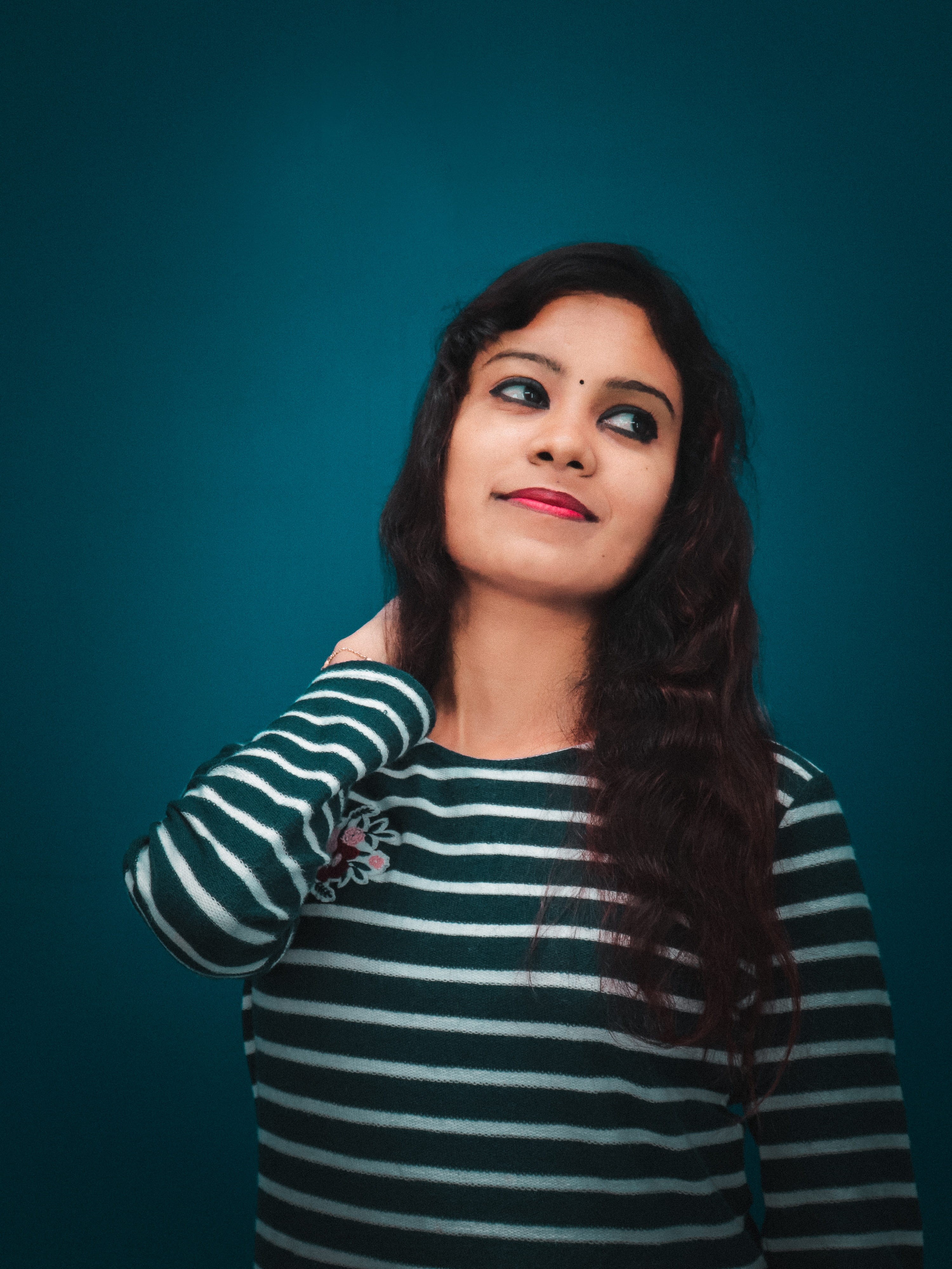 adult, 4K, studio shot, colored background, pretty, model, asia, indoors, lifestyle, hair, beauty, india, standing, long hair, women, one person, beautiful woman, Phone HD Wallpaper