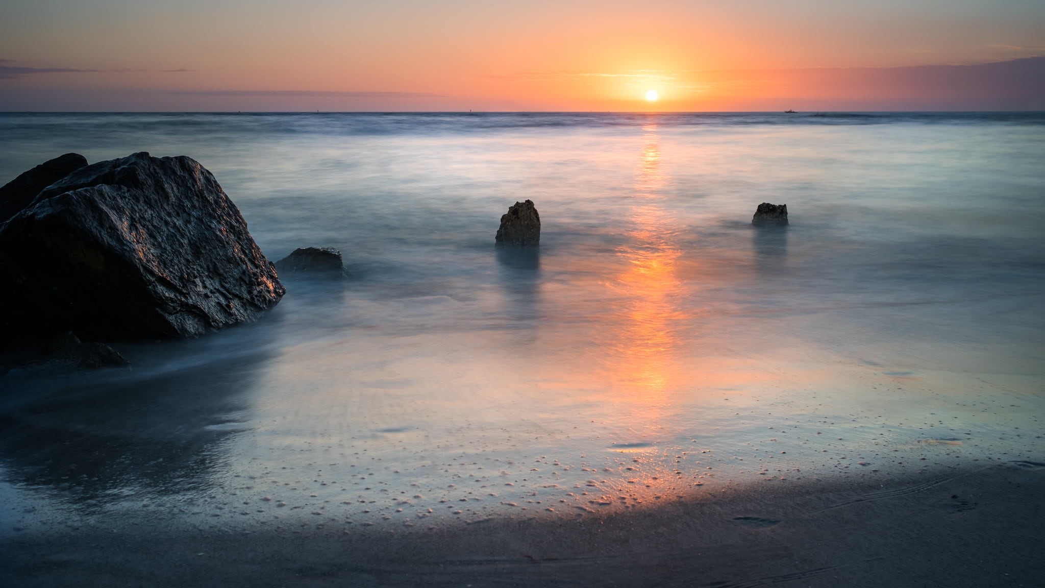 shore, 1080P, boat, golden hour, Seascape, sunset - Florida, long exposure, reflection, natural, beach, photography, canvas, sunset, sunrise - Dawn, formations, HD Wallpaper