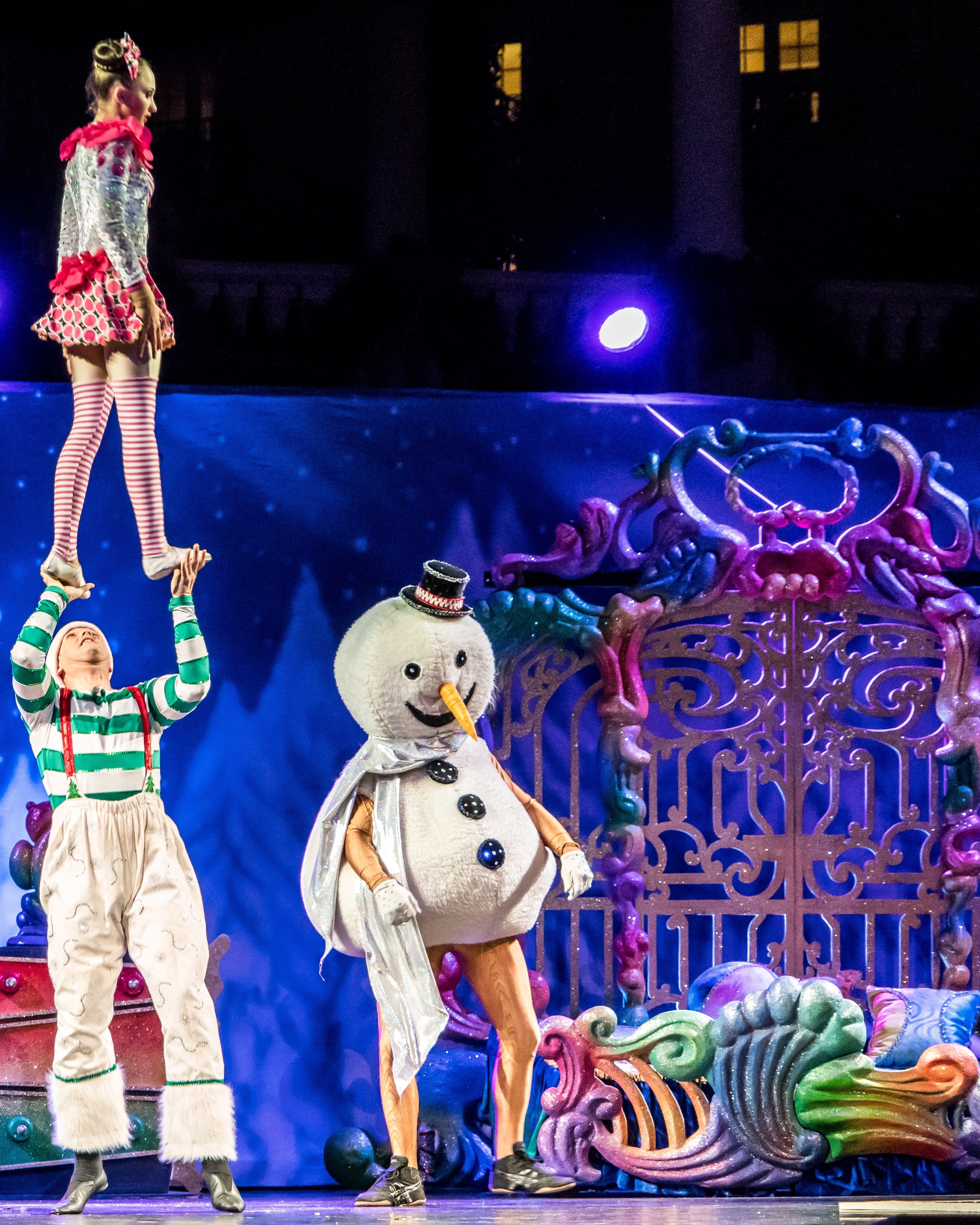toy, for sale, indoors, gaylord palms, female likeness, statue, man, christmas show, people, craft, sculpture, decoration, figurine, happy, cirque du soleil, Phone HD Wallpaper