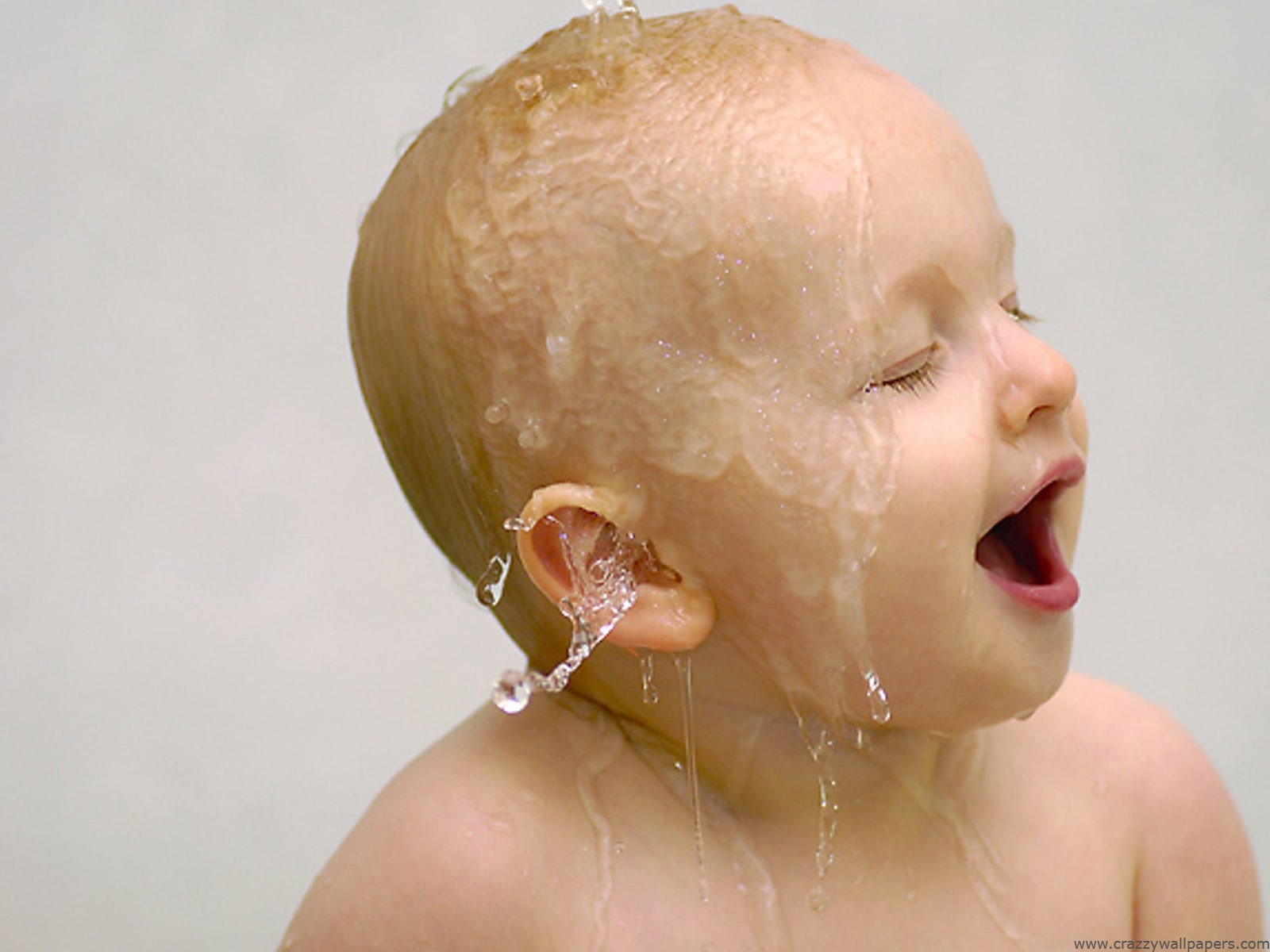 baby, 720P, bathing, hd, cute, HD Wallpaper