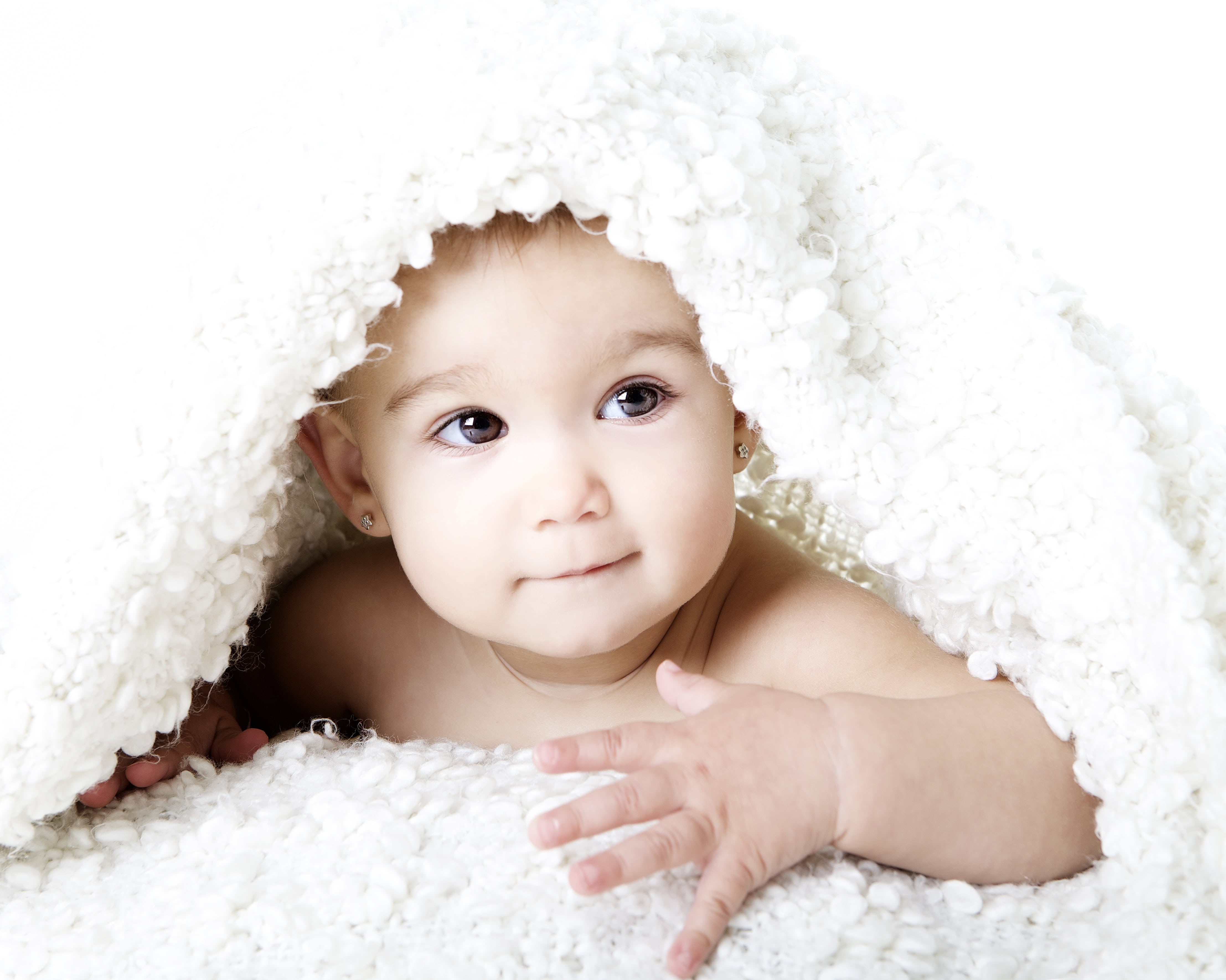looking, toddler, child, cheerful, close-up, lying down, bebe, happiness, joy, young, smiling, babyhood, angel, child portrait, fun, caucasian Ethnicity, HD Wallpaper