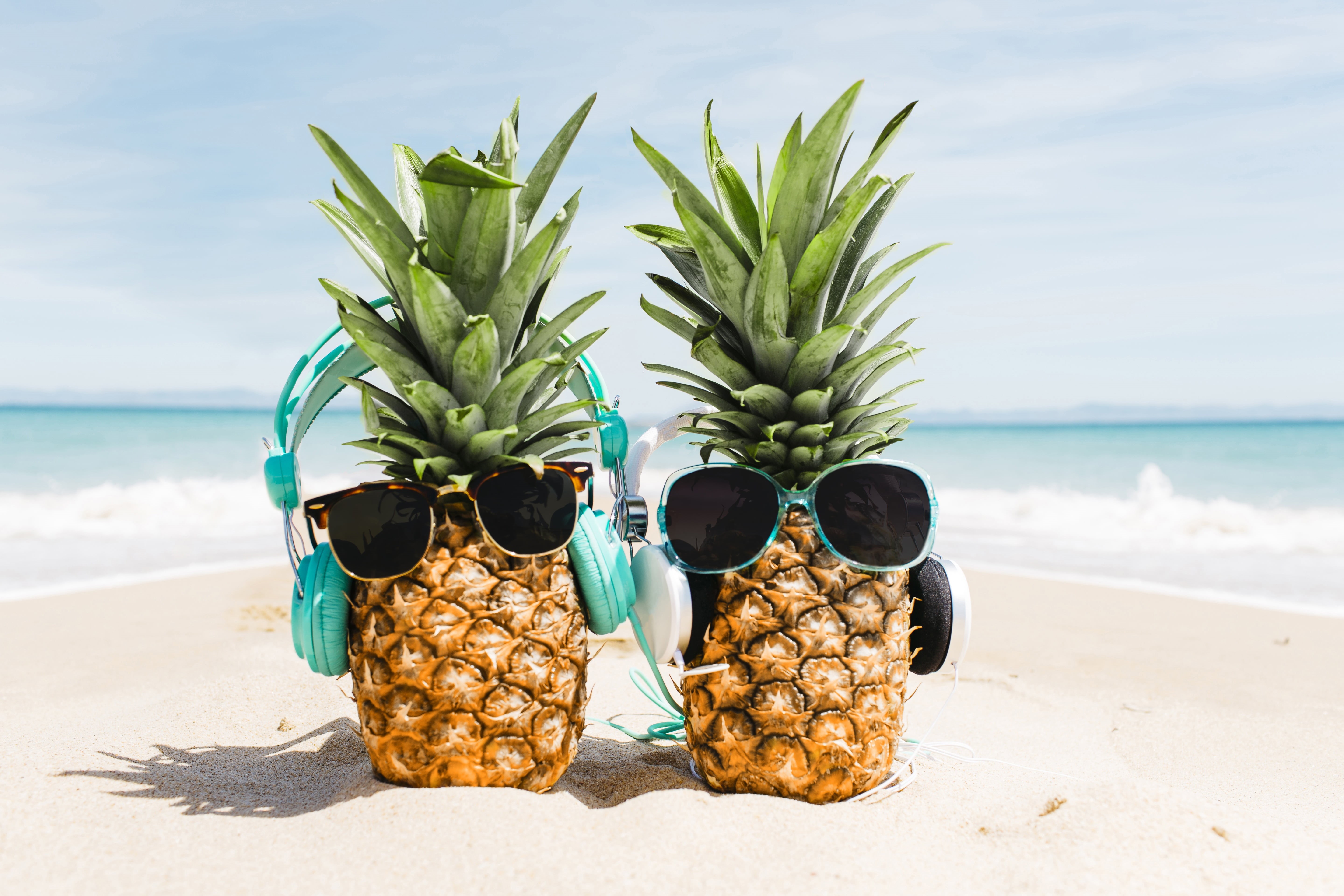glasses, pineapple, sea, happy, 5K, vacation, sunglasses, beach, stay, cute, summer, funny, sand, headphones, HD Wallpaper