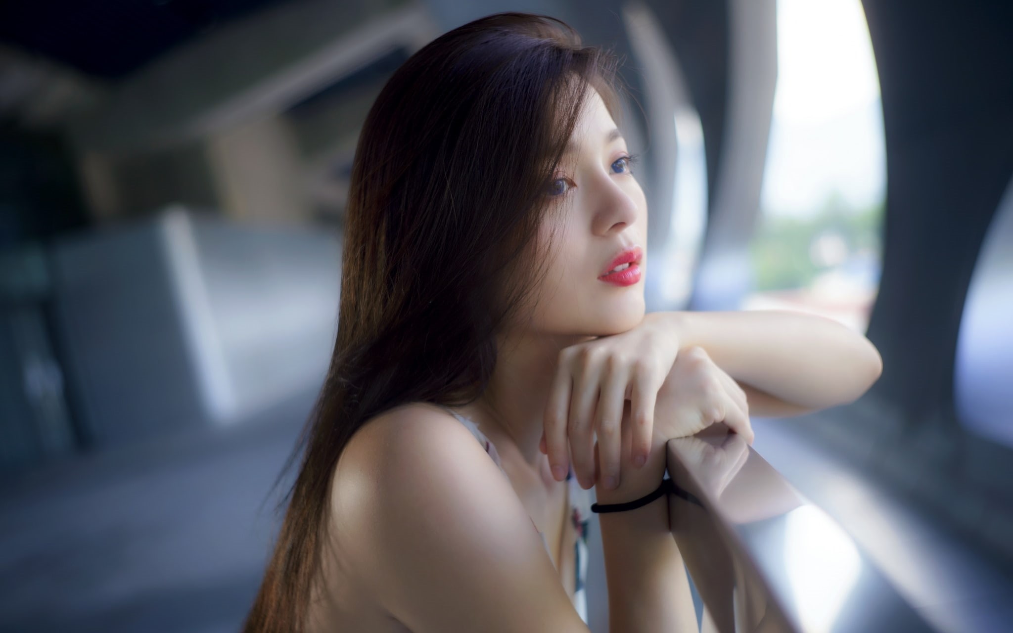 depth of field, women outdoors, brunette, Asian, women, model, 1080P, looking into the distance, HD Wallpaper