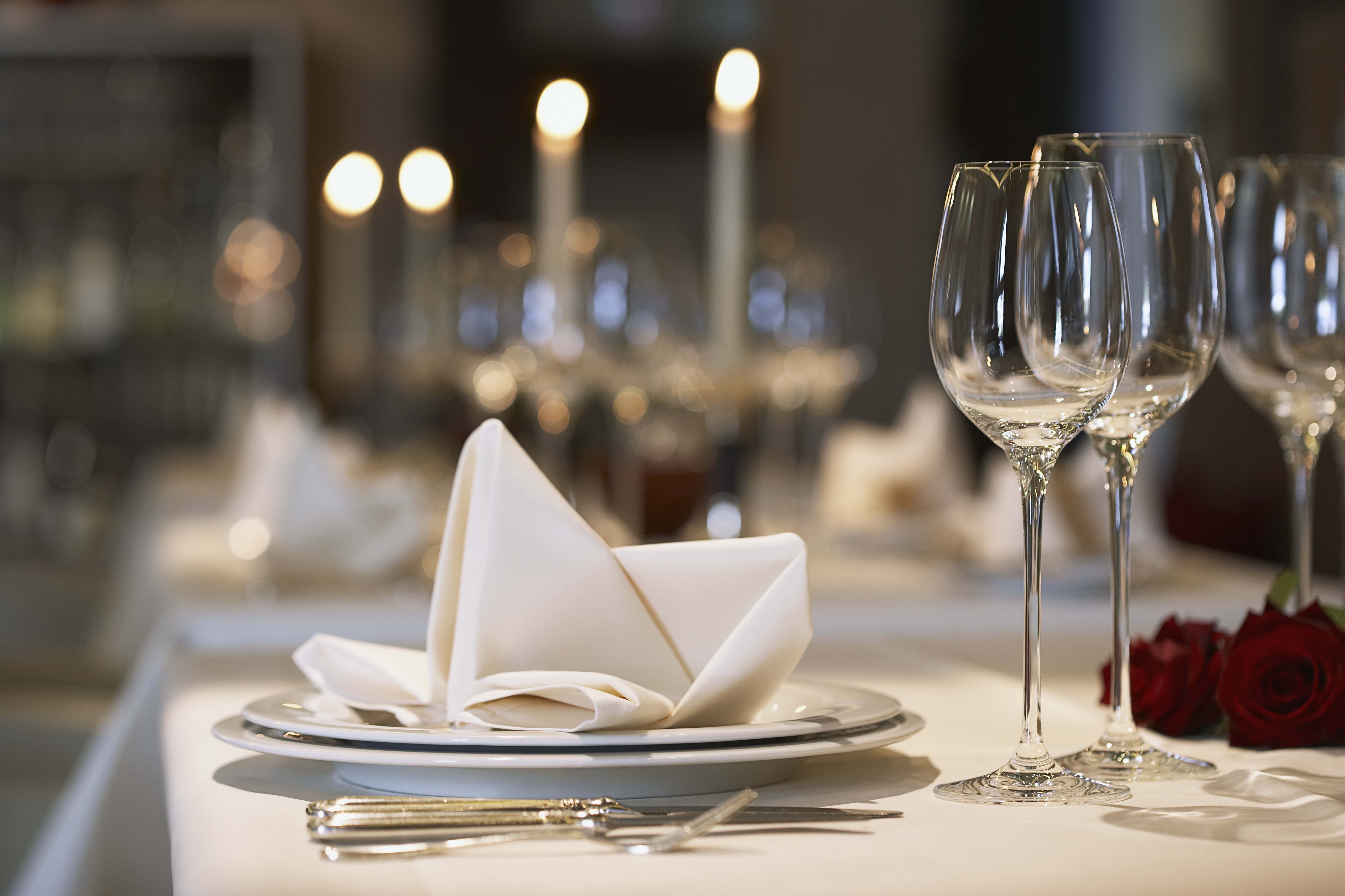 lunch, alcohol, decor, roses, textile, plate, table, refreshment, food and drink, formalwear, fork, dinner Party, wedding, focus on foreground, no People, HD Wallpaper