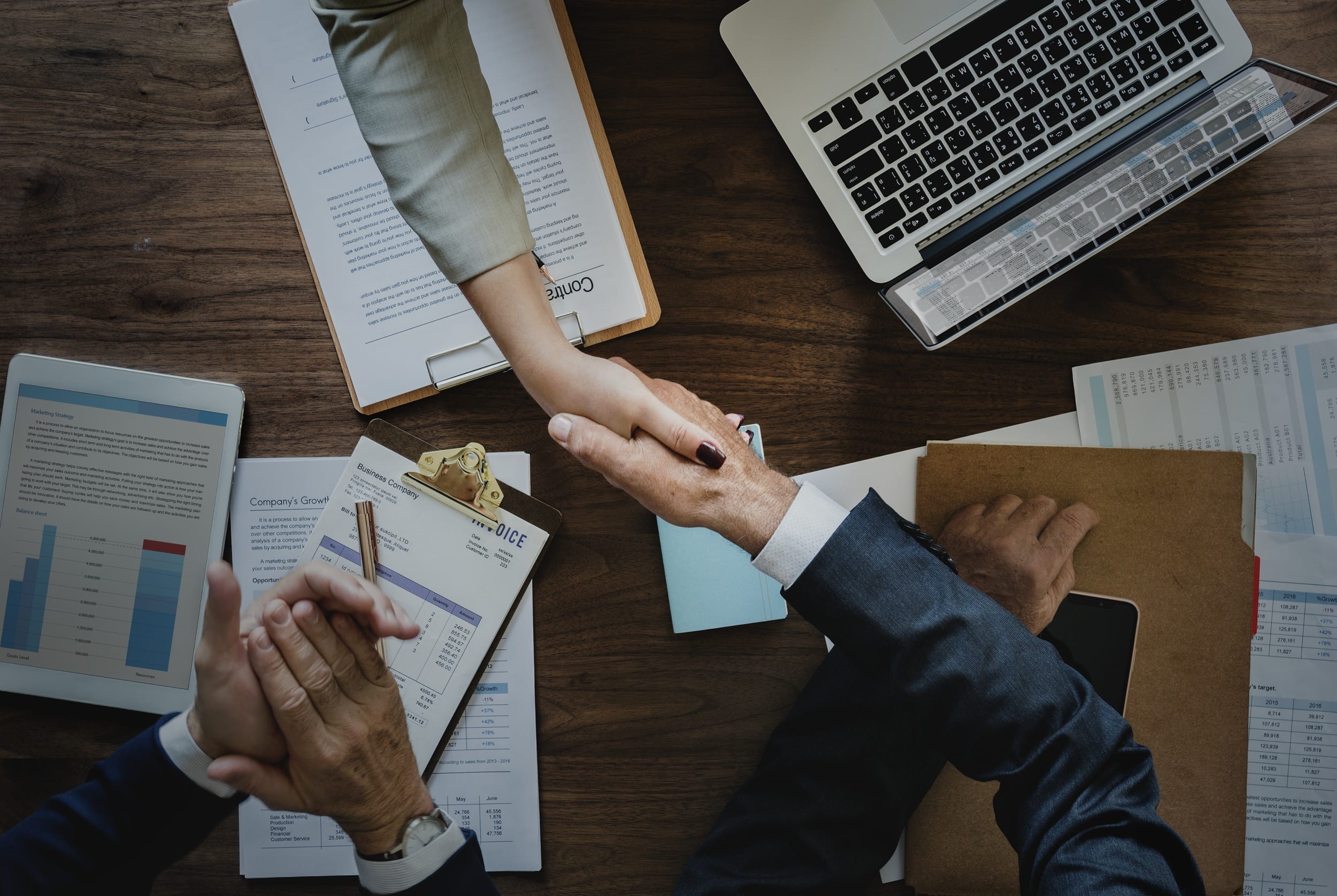 paper, caucasian, handshake, russian, computer, togetherness, business, shaking hands, people, companion, deal, cooperation, relation, company, american, HD Wallpaper