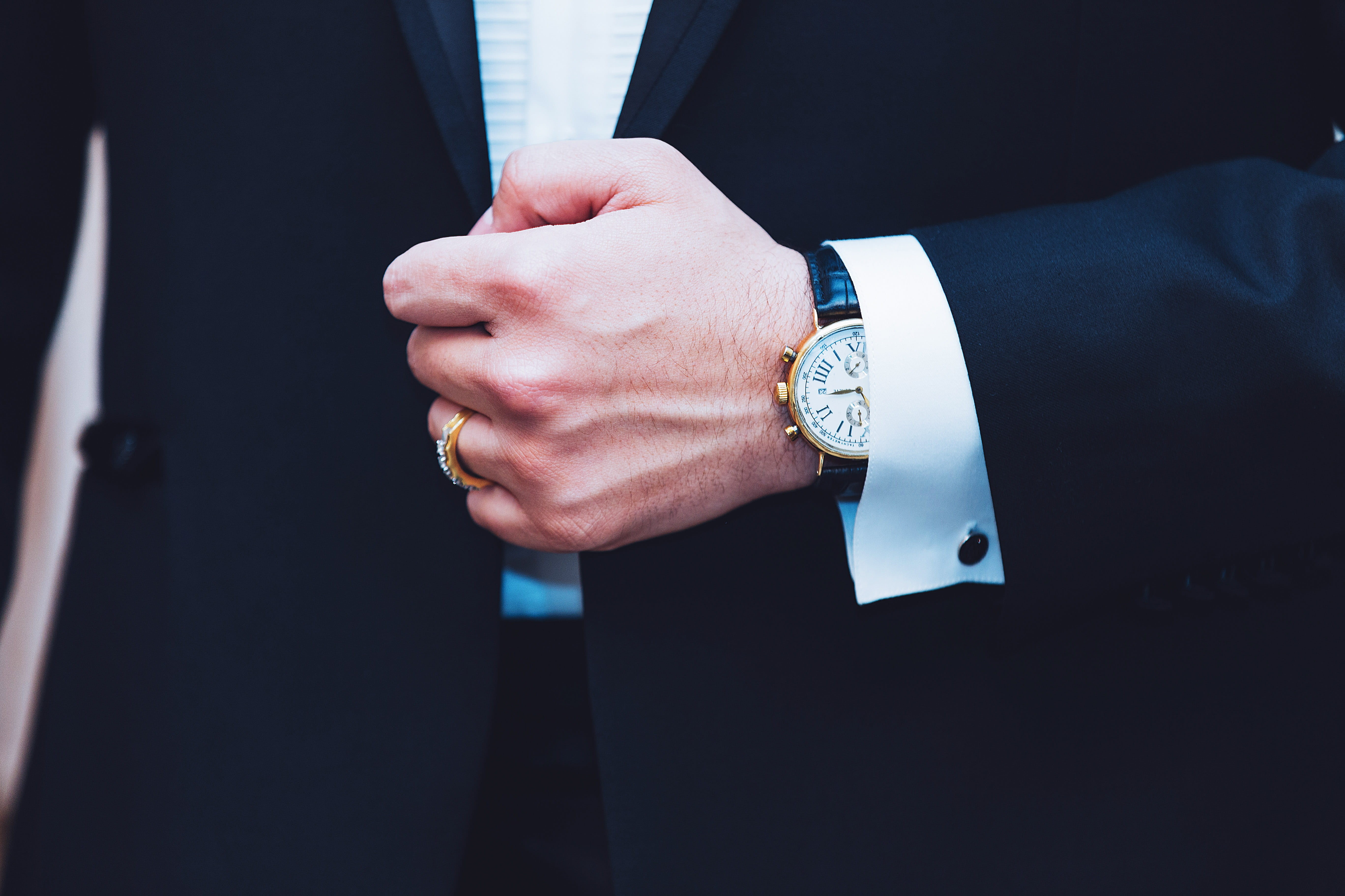 checking the time, human Hand, time, people, suit, showing, wristwatch, man, one man only, teamwork, cooperation, businessman, business Person, meeting, HD Wallpaper