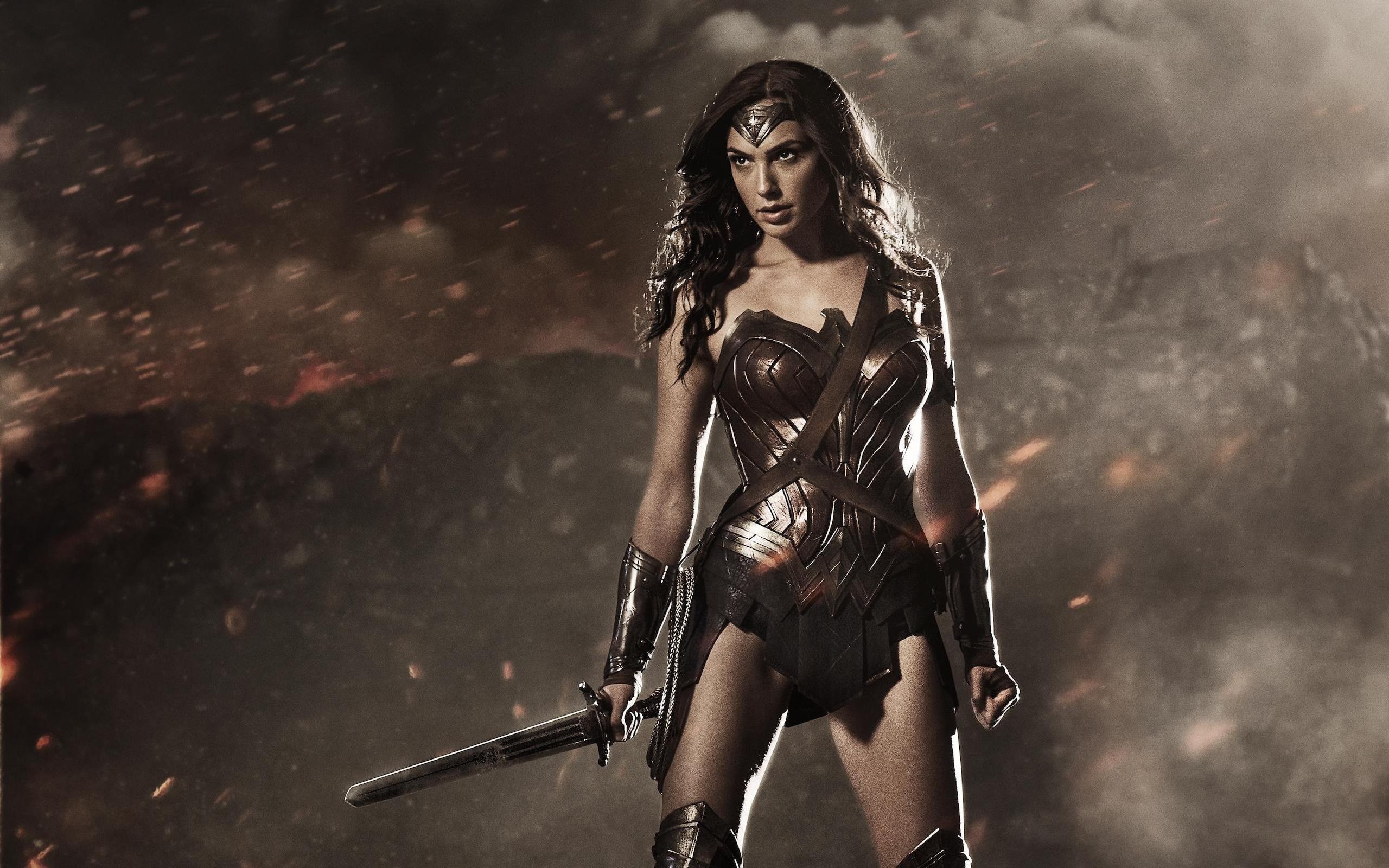 sword, batman, movies, brunette, woman, superman, gadot, wonder, 2K, hd, vs, gal, HD Wallpaper