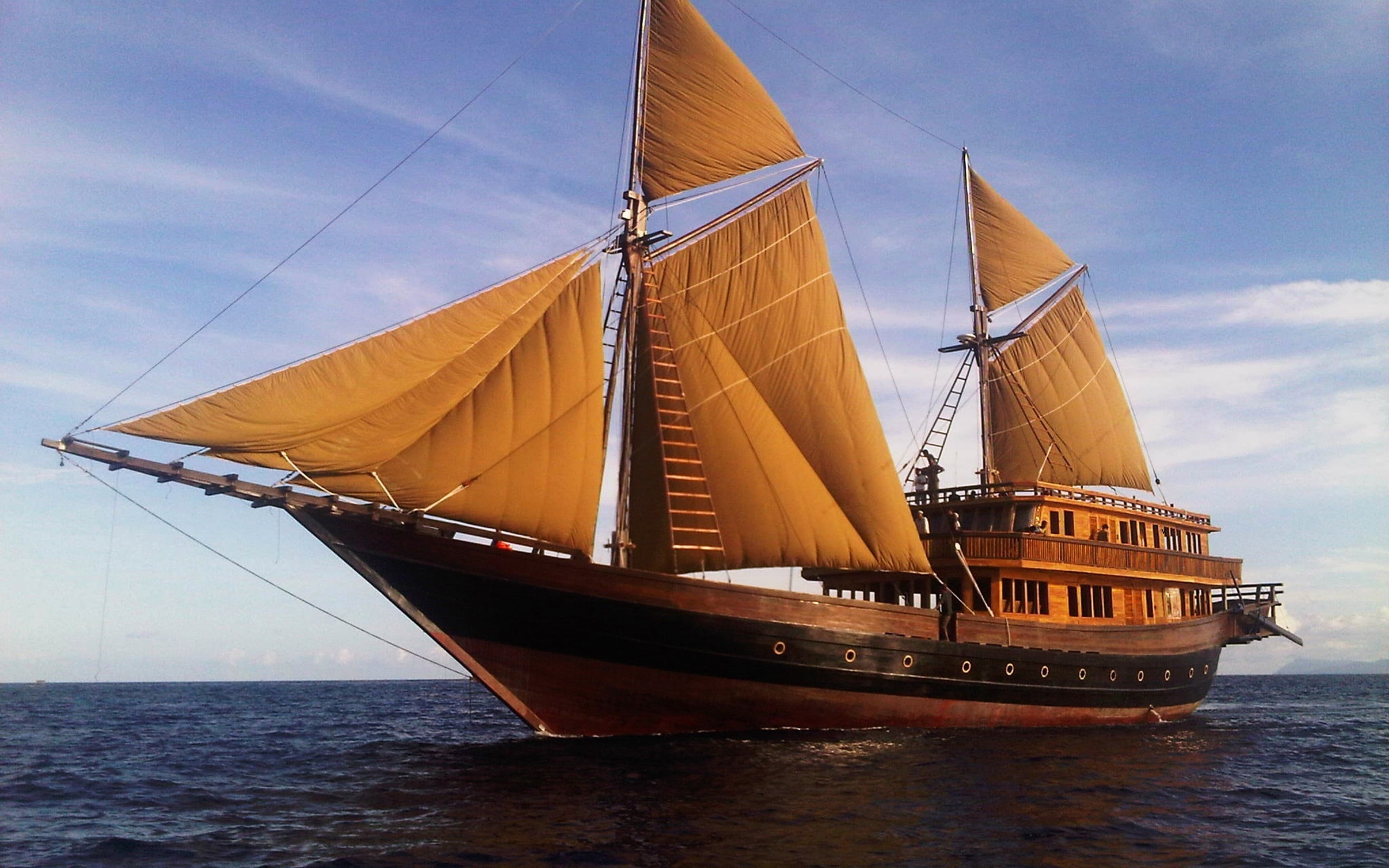 color Image, cultures, nautical Vessel, waterfront, horizon, cruise Ship, nature, vacations, sailing, yachting, transportation, outdoors, rigging, journey, HD Wallpaper