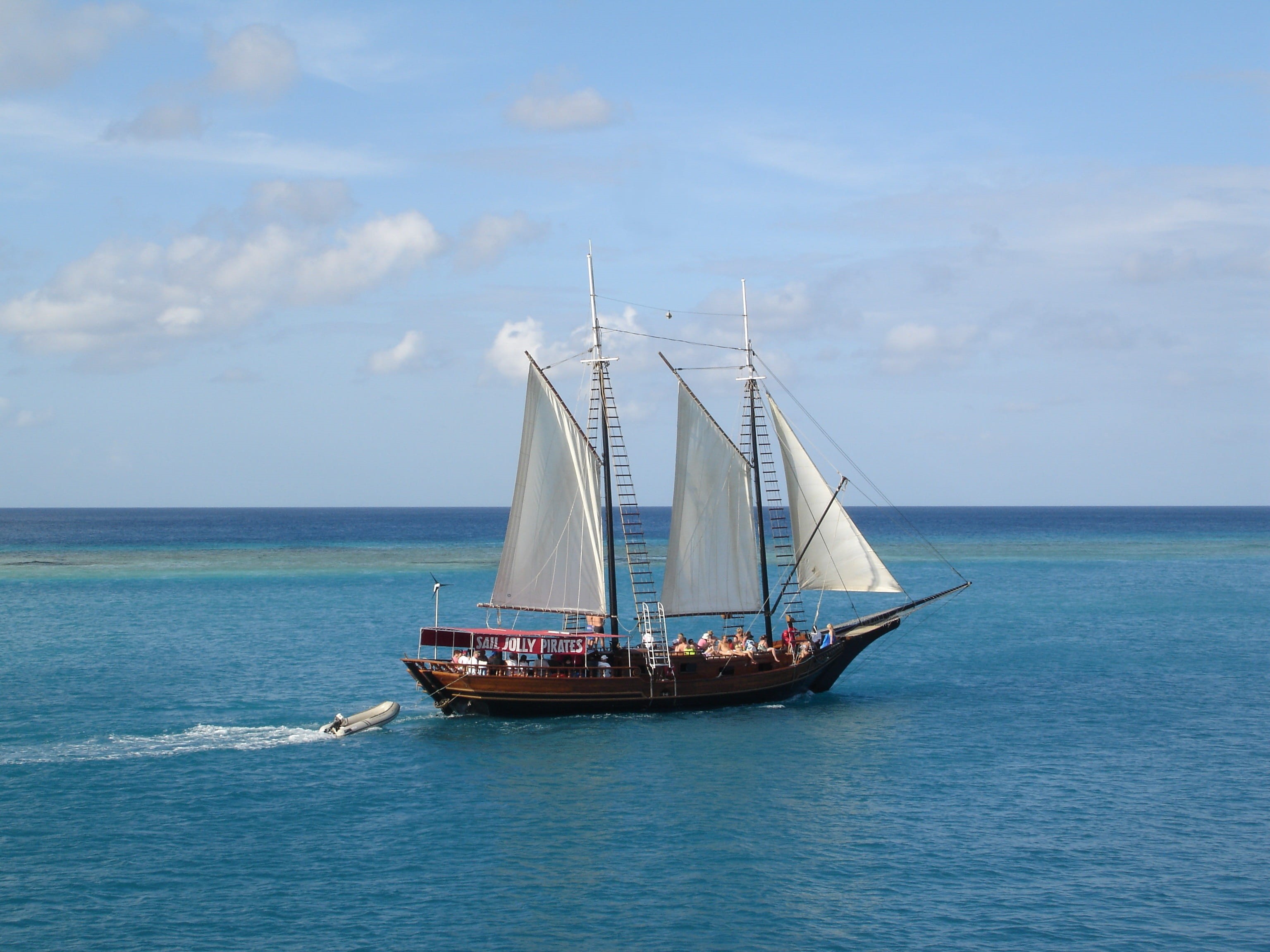 summer, palmiers, karibik inseln des, transportation, île paradisiaque, karibik, paradise, island, scenics - nature, sailing Ship, the island of aruba, HD Wallpaper