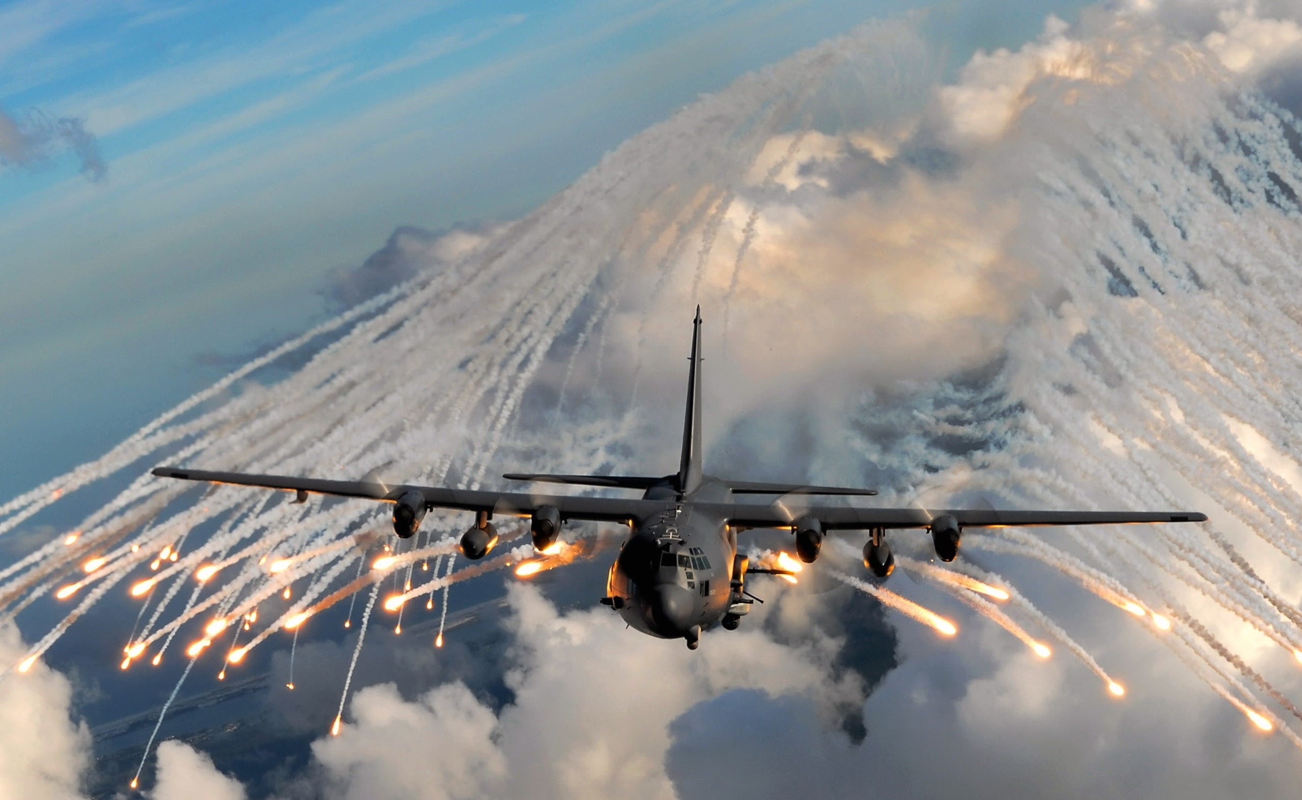 mode of transportation, Military, air vehicle, landing - touching down, Flares, no people, nature, day, front view, 2K, outdoors, cloud - sky, Army, on the move, HD Wallpaper