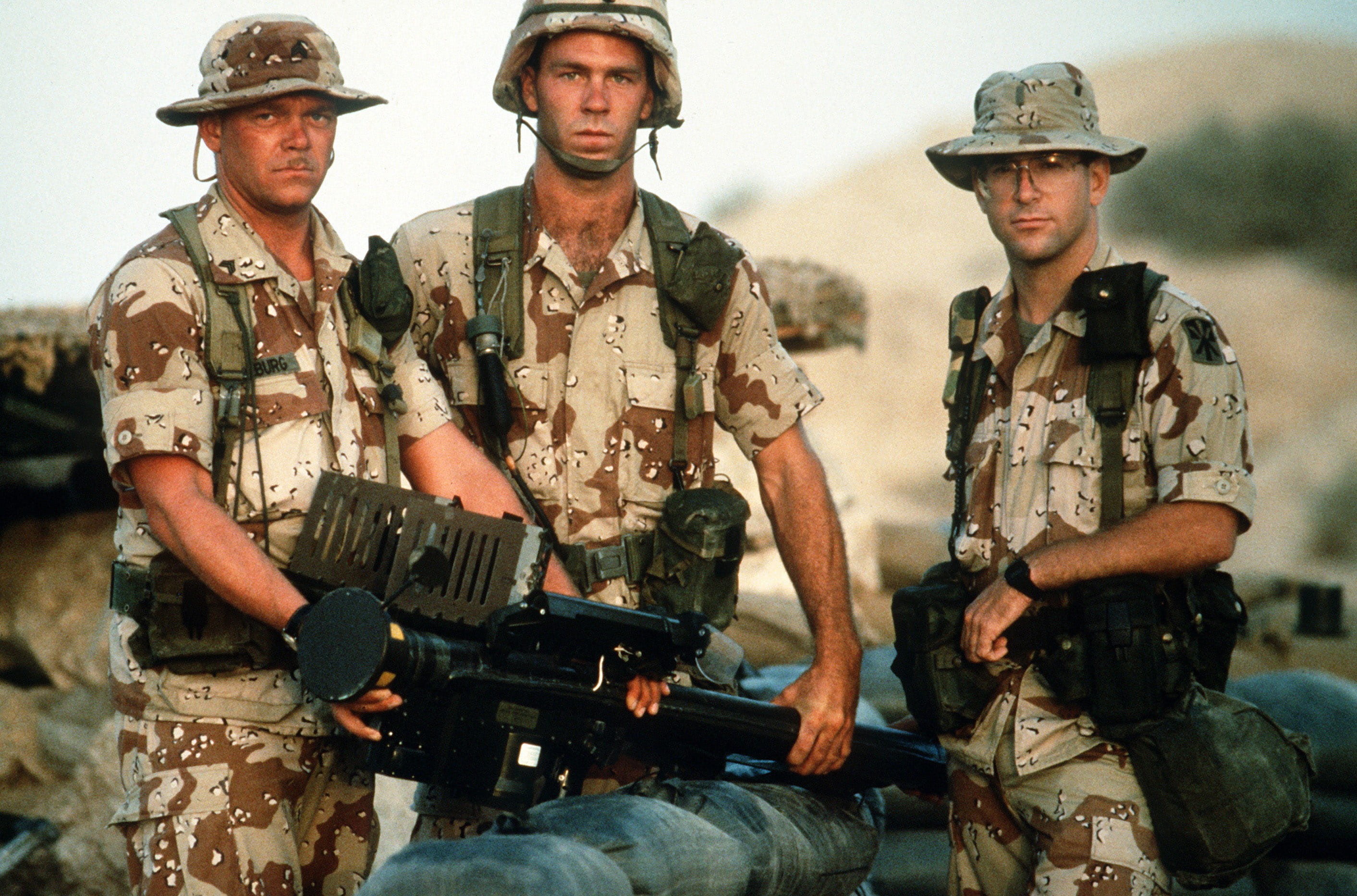 public domain, front view, th, US Army, mid adult men, gulf, government, Gulf War, photos, 11th Air Defense Artillery Brigade, war, weapon, portrait, machine gun, HD Wallpaper