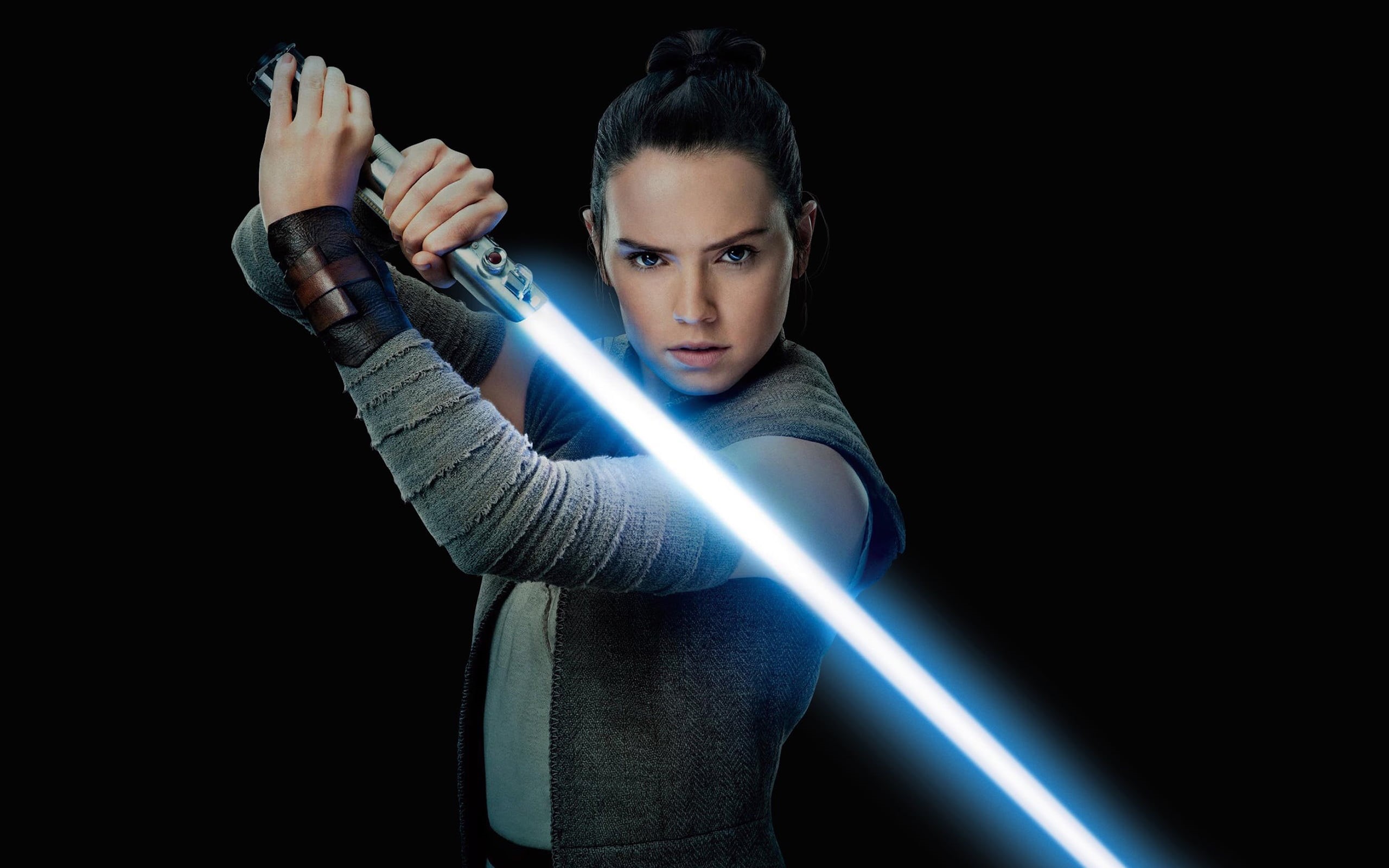waist up, illuminated, confidence, adult, Star Wars, Star Wars: The Last Jedi, simple background, lightsaber, Rey, indoors, lifestyles, standing, front view, HD Wallpaper