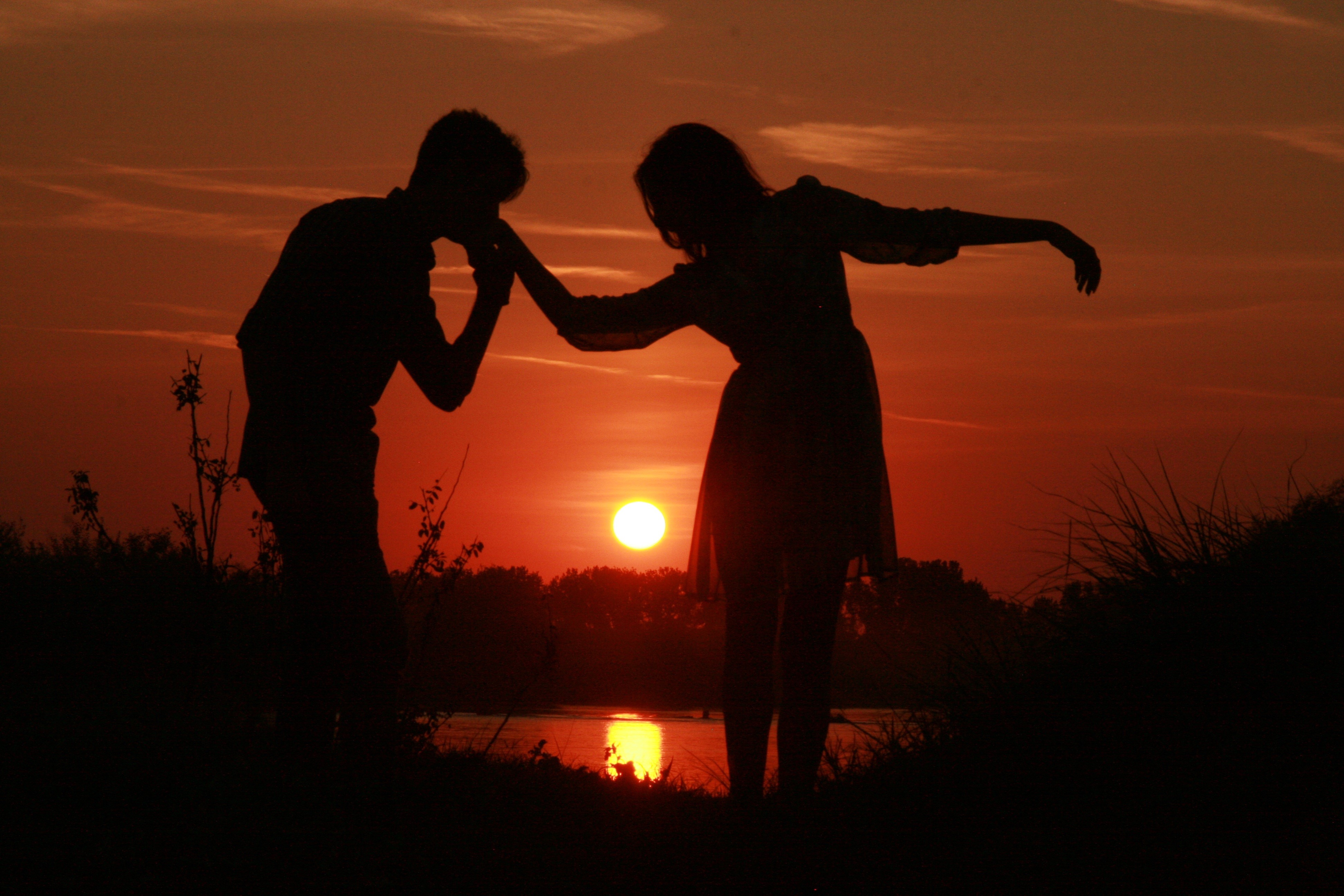 couple - relationship, women, men, romance, togetherness, people, orange color, sky, parent, family, standing, positive emotion, lifestyles, happiness, HD Wallpaper