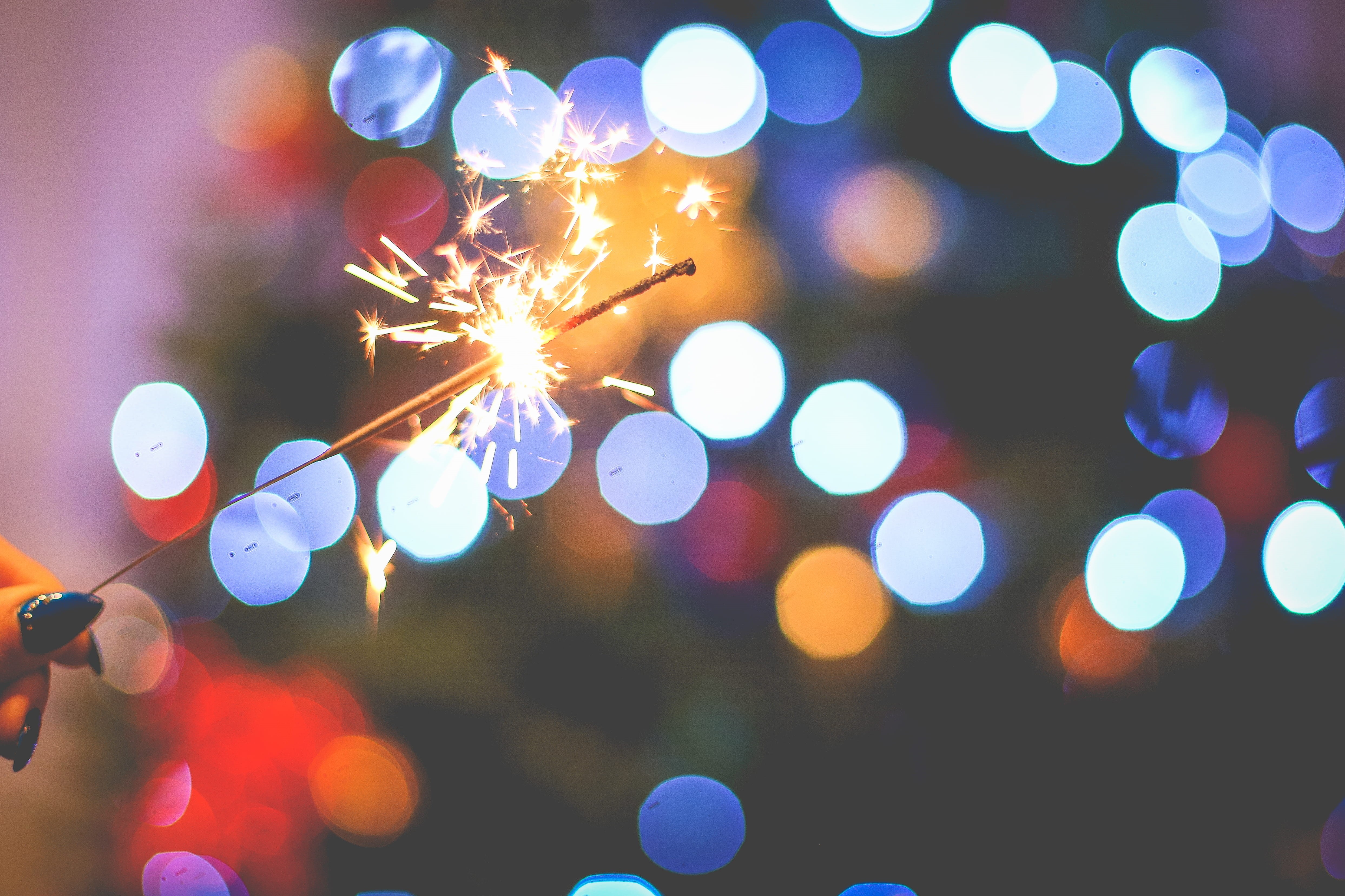 selective focus, Fun, multi colored, shiny, Sparklers, glowing, illuminated, light - natural phenomenon, bright, glitter, electricity, lens flare, celebration, HD Wallpaper
