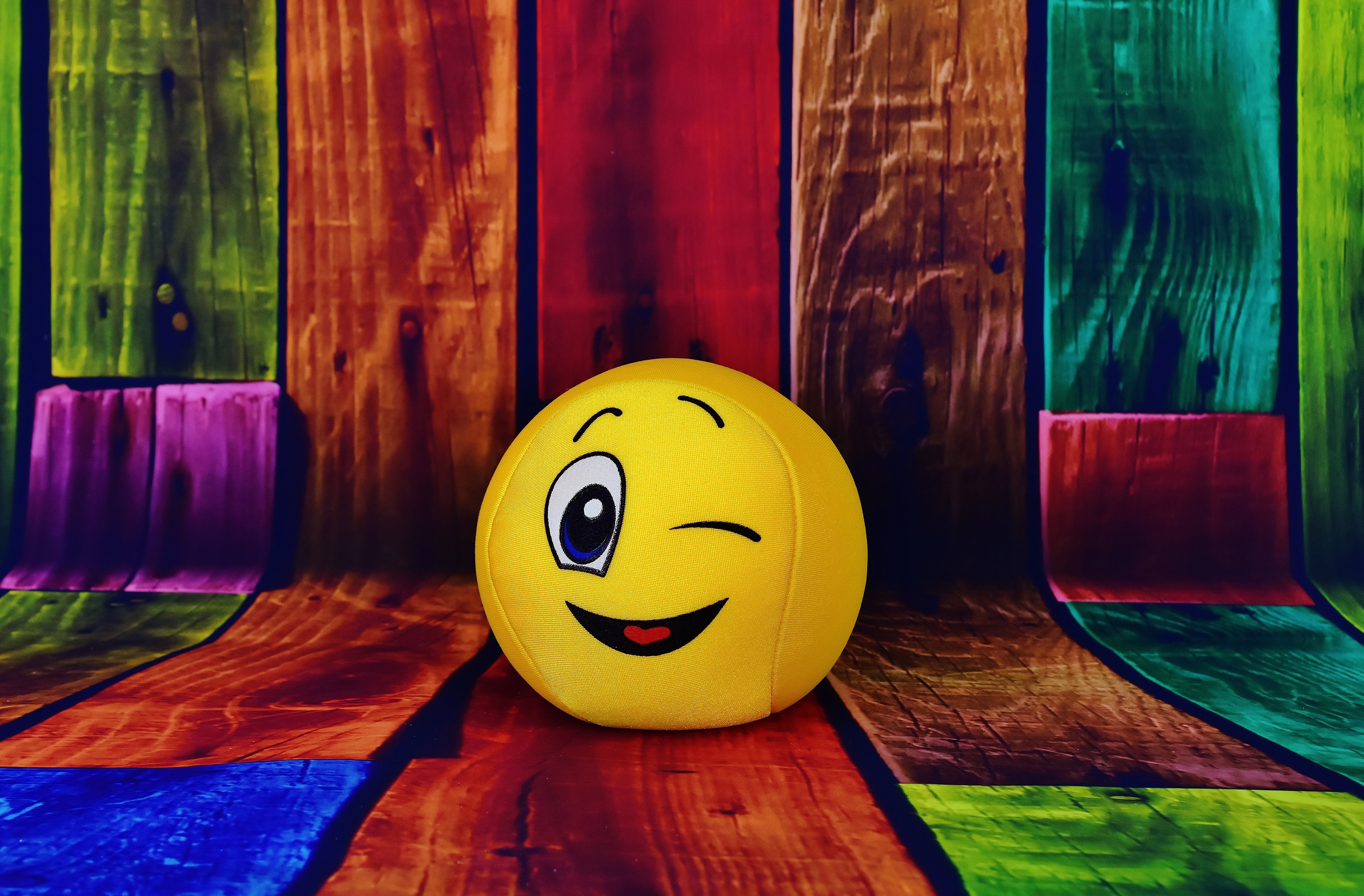 door, pool - cue sport, no people, wood, food, laugh, pool ball, parquet, anthropomorphic smiley face, yellow, leisure games, smiley, ball, multicolored, HD Wallpaper