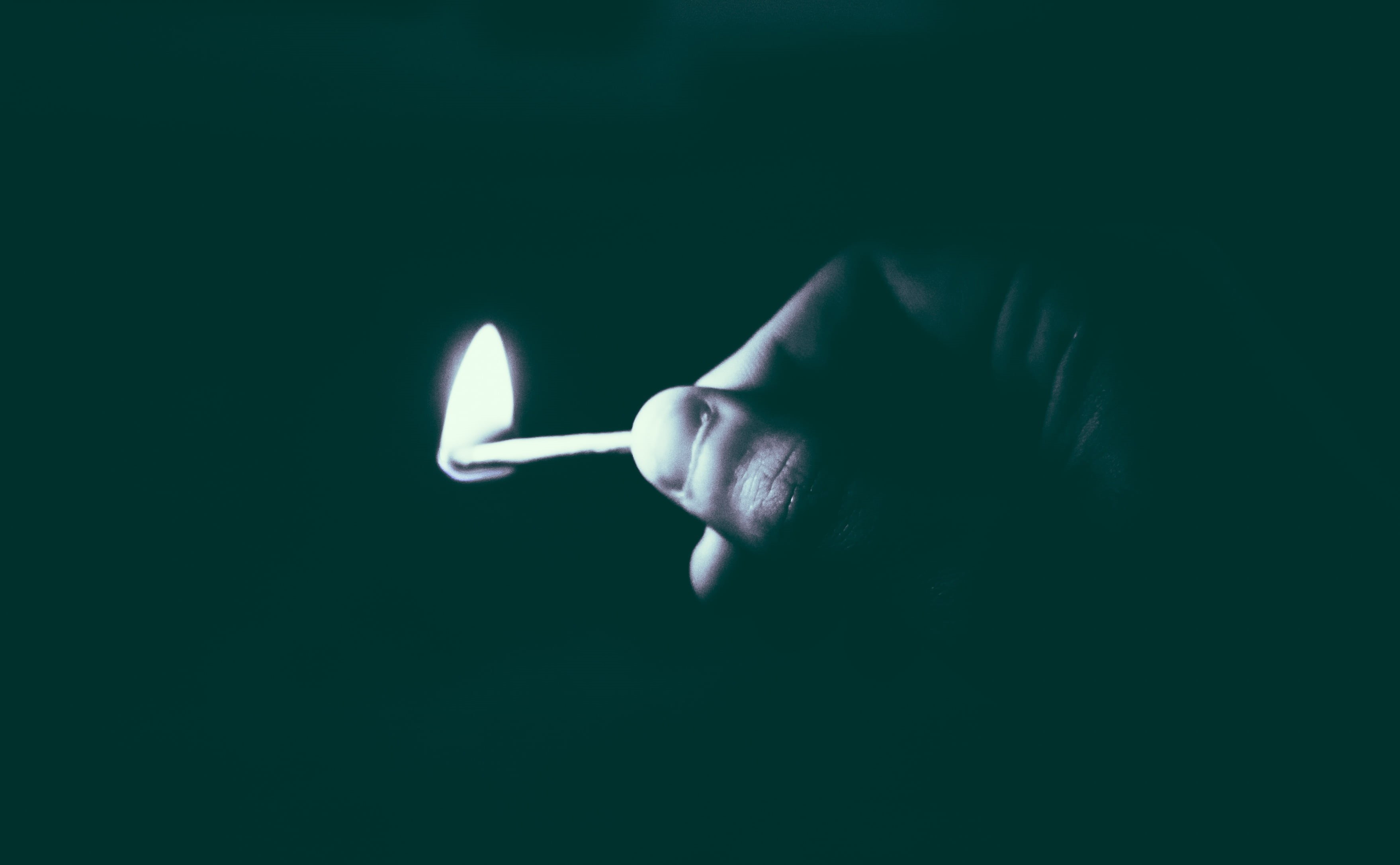 dark, human body part, grayscale, human hand, holding, indoors, light, privacy, people, adult, igniting, one woman only, body part, fire, photo, communication, HD Wallpaper