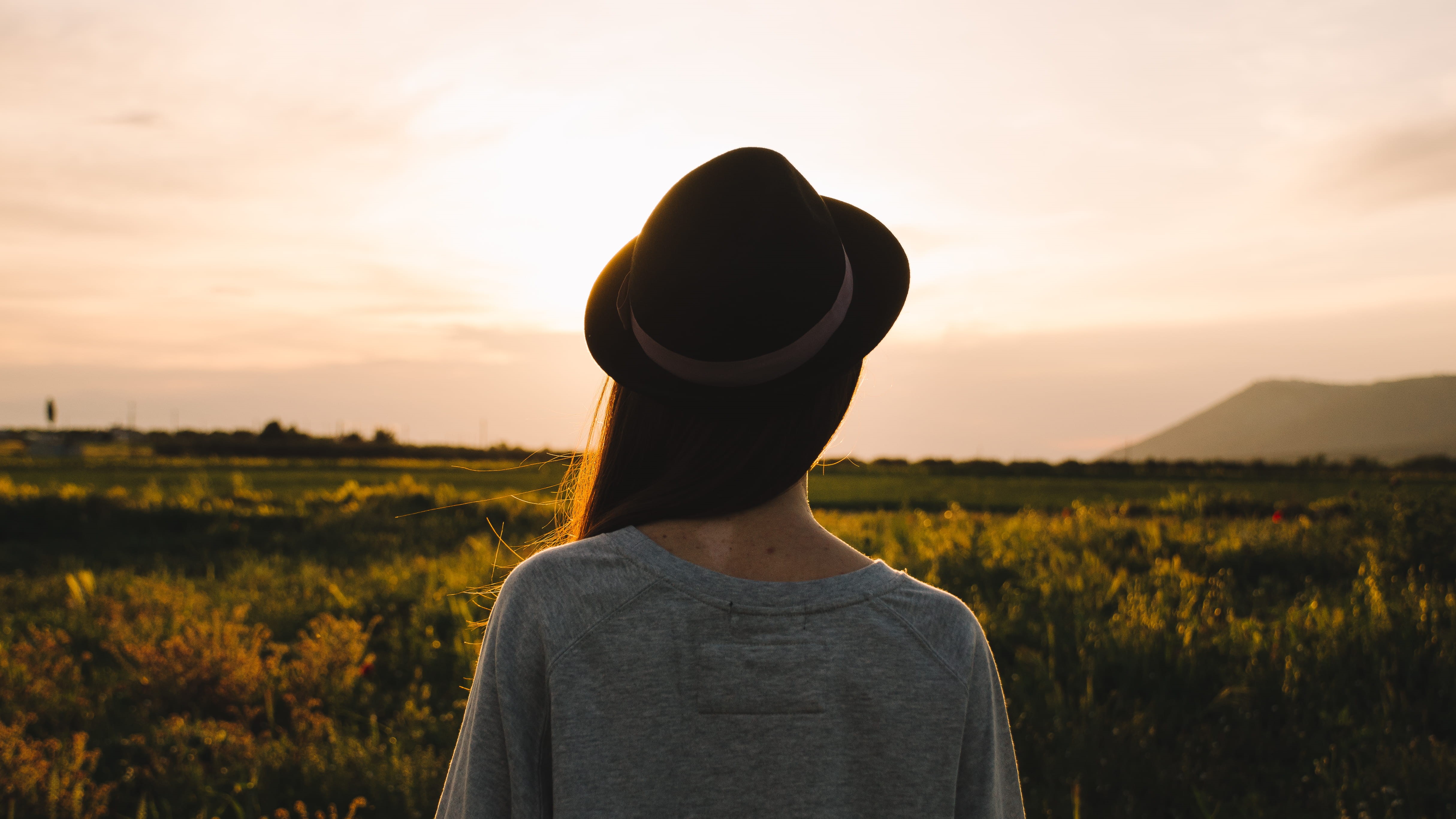 landscape, caucasian Ethnicity, fields, hats, grey, 4K, country, headshot, white, hairstyle, scenics - nature, land, casual clothing, field, fedora, sunset, HD Wallpaper