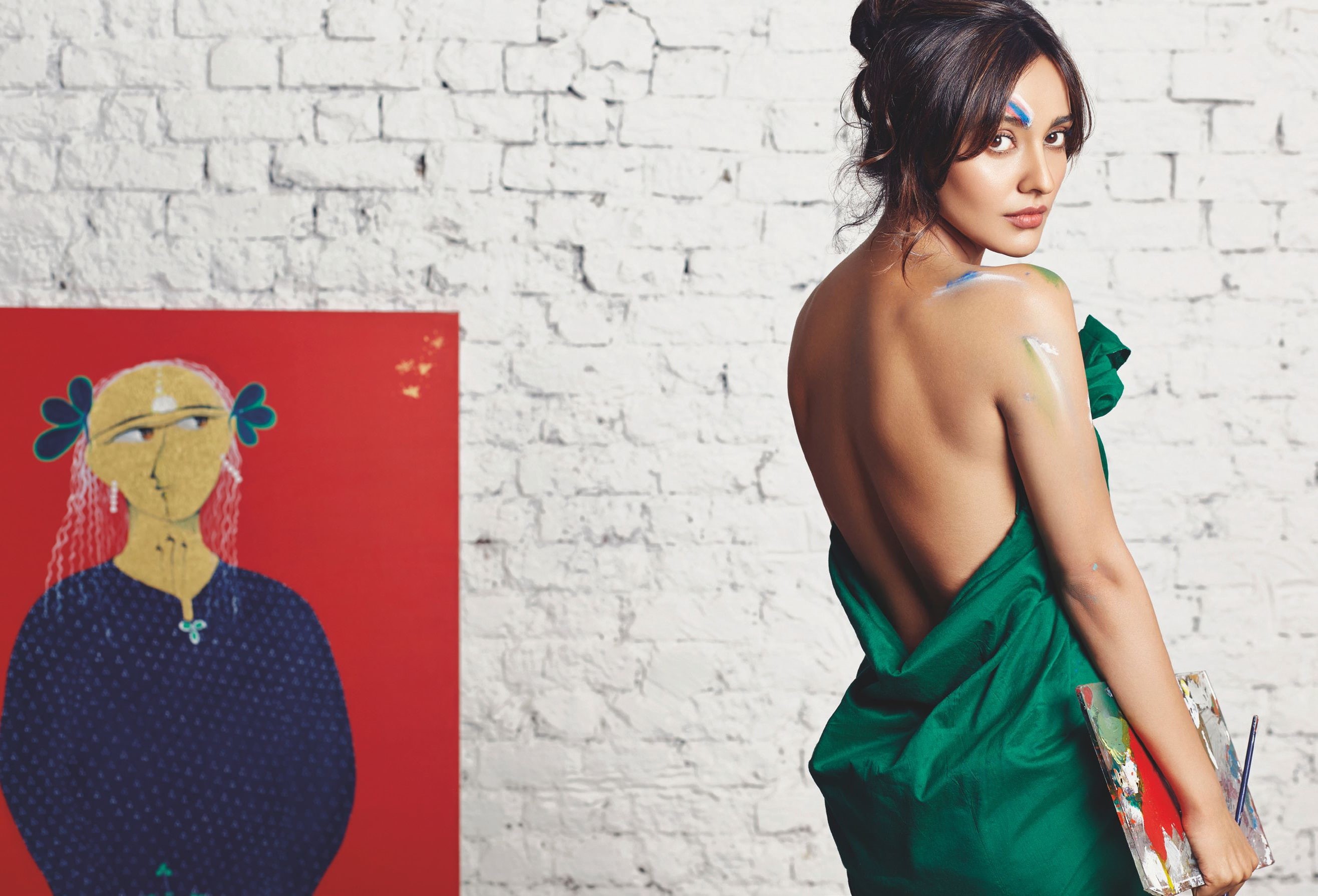 adult, wall, 2K, green dress, neha sharma, brick, young adult, looking over shoulder, fashion, waist up, Bollywood actresses, brick wall, standing, backless, HD Wallpaper