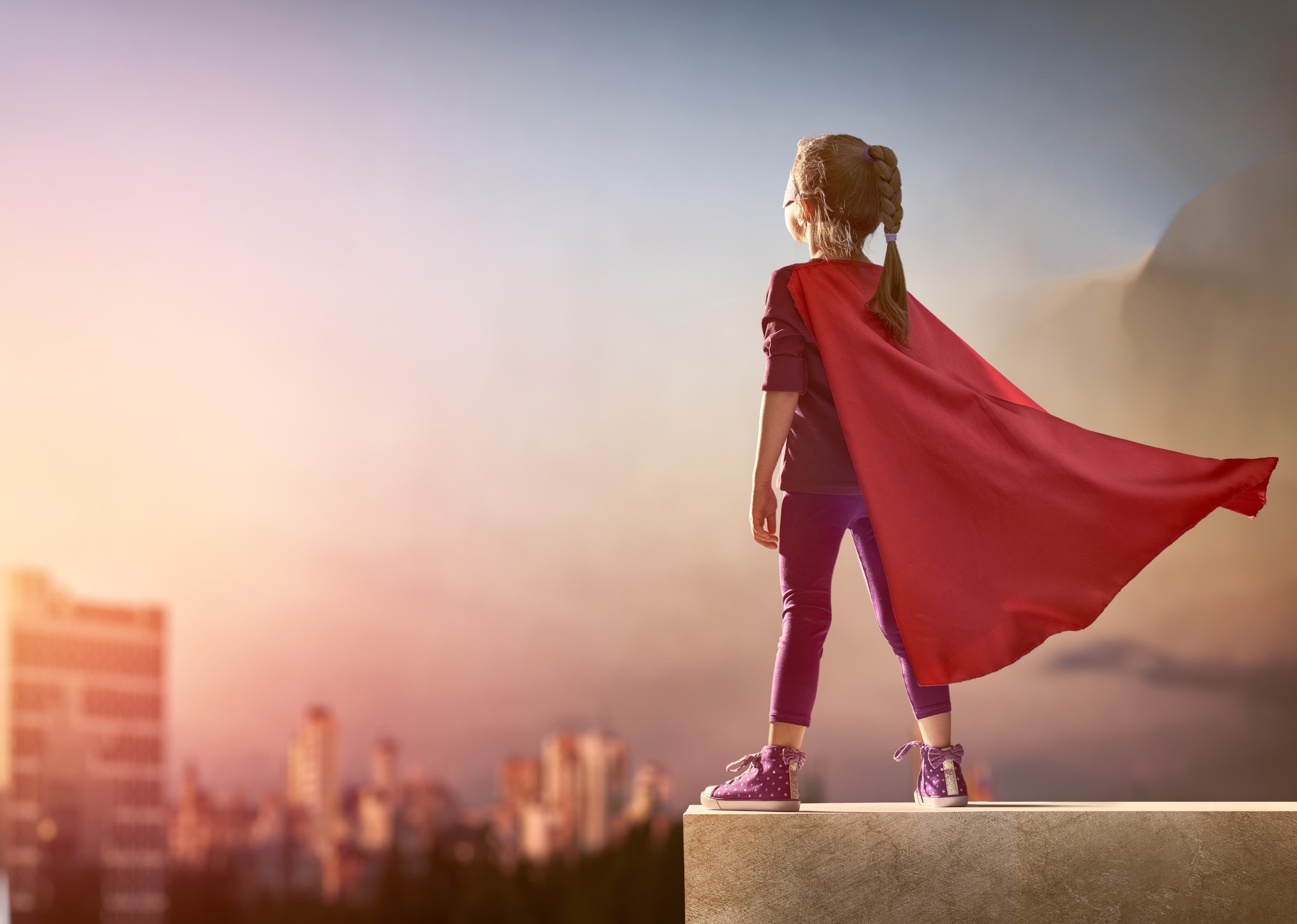2K, girl, standing, Supergirl, 4K, cape, wearing, Cosplay, ledge, red, HD Wallpaper