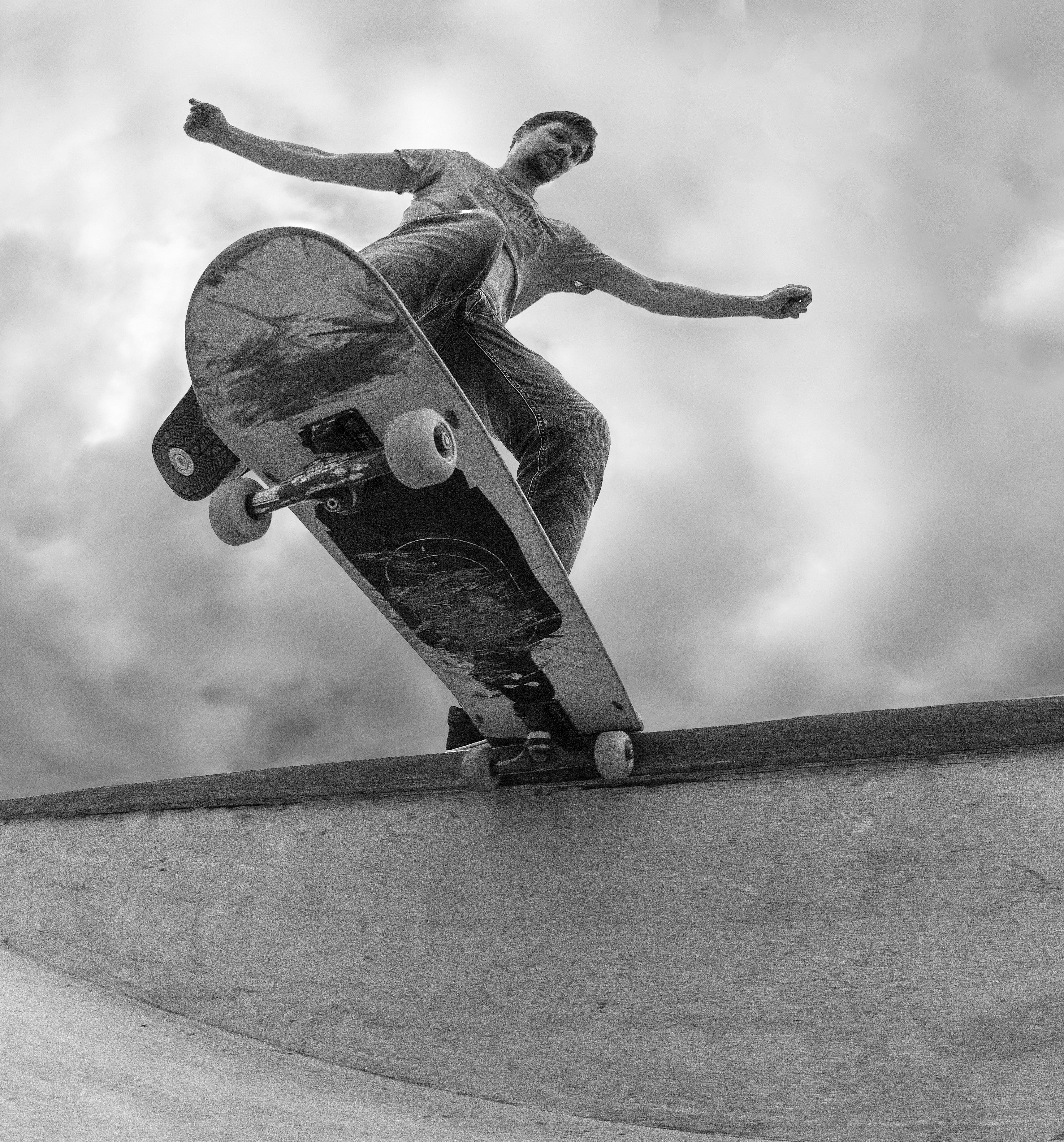 day, noseslide, real people, full length, skateboarding, skateboard, urban, lifestyles, vuosaari, sports equipment, stunt, motion, men, skatepark, finland, Phone HD Wallpaper