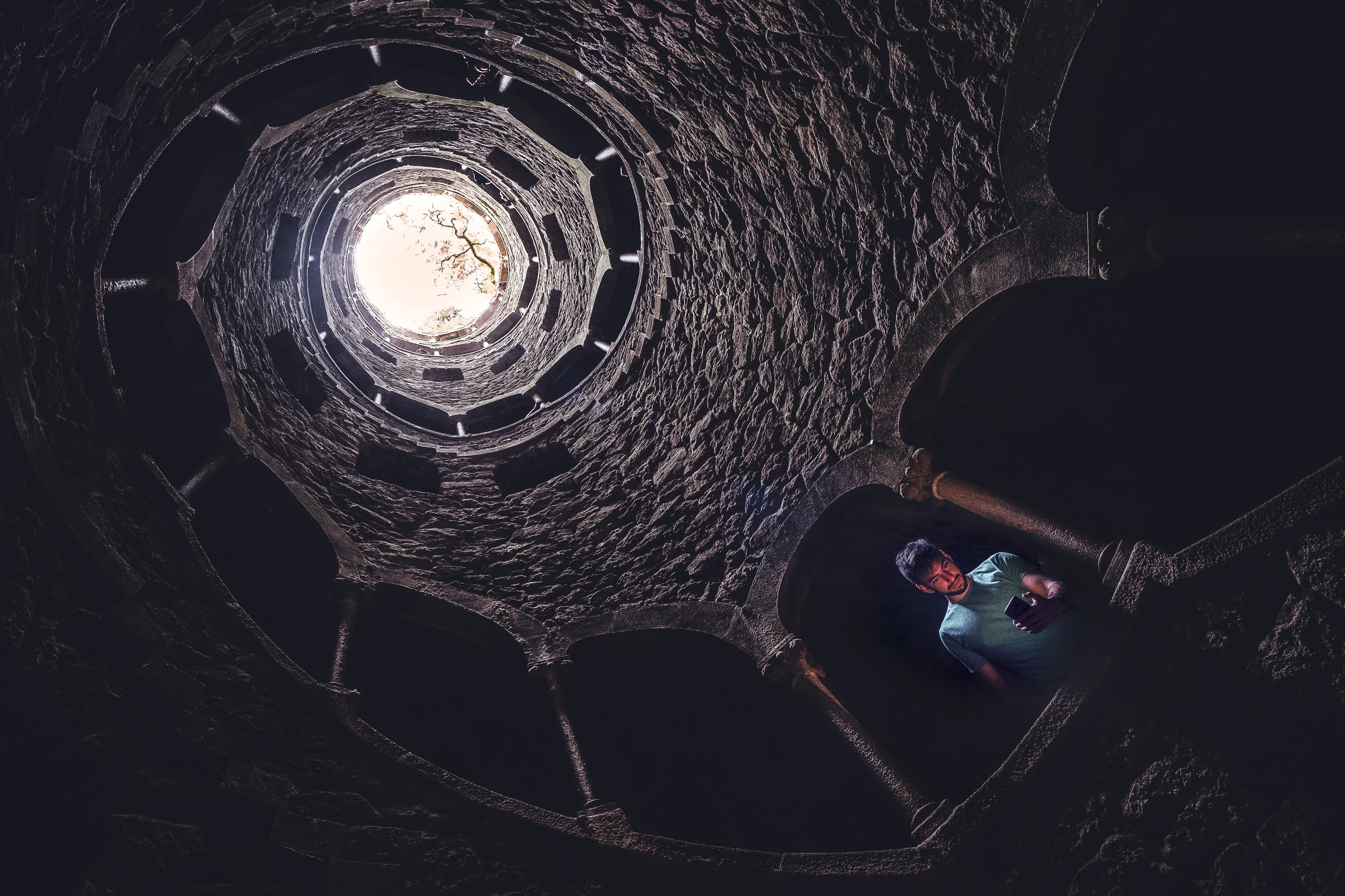 caracole, well, history, built structure, traveling, full length, ledge, looking up, staircase, spiral, 4K, circle, person, indoors, nature, stair, real people, HD Wallpaper