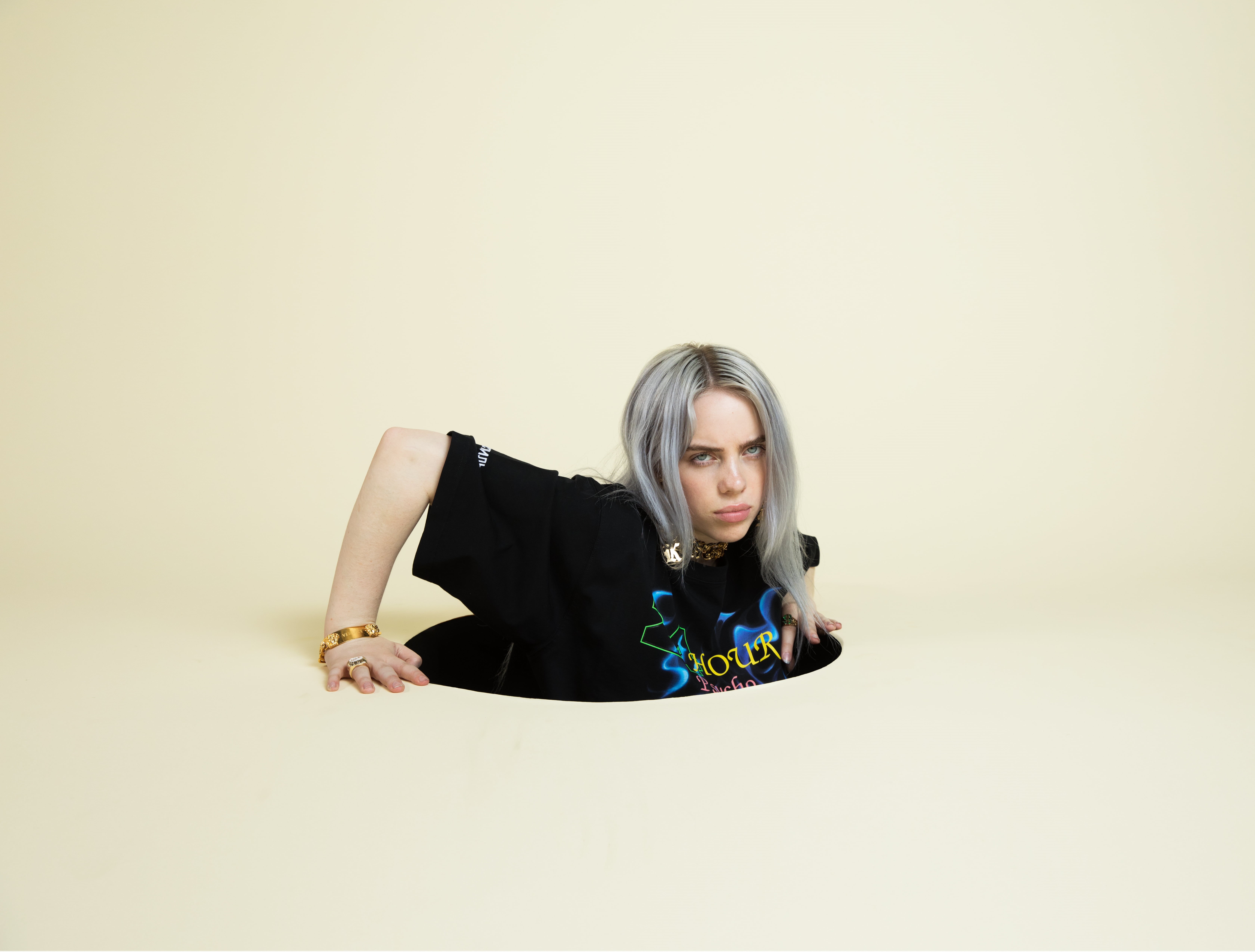 dyed hair, 5K, music, simple background, musician, blue eyes, looking at viewer, Billie Eilish, HD Wallpaper