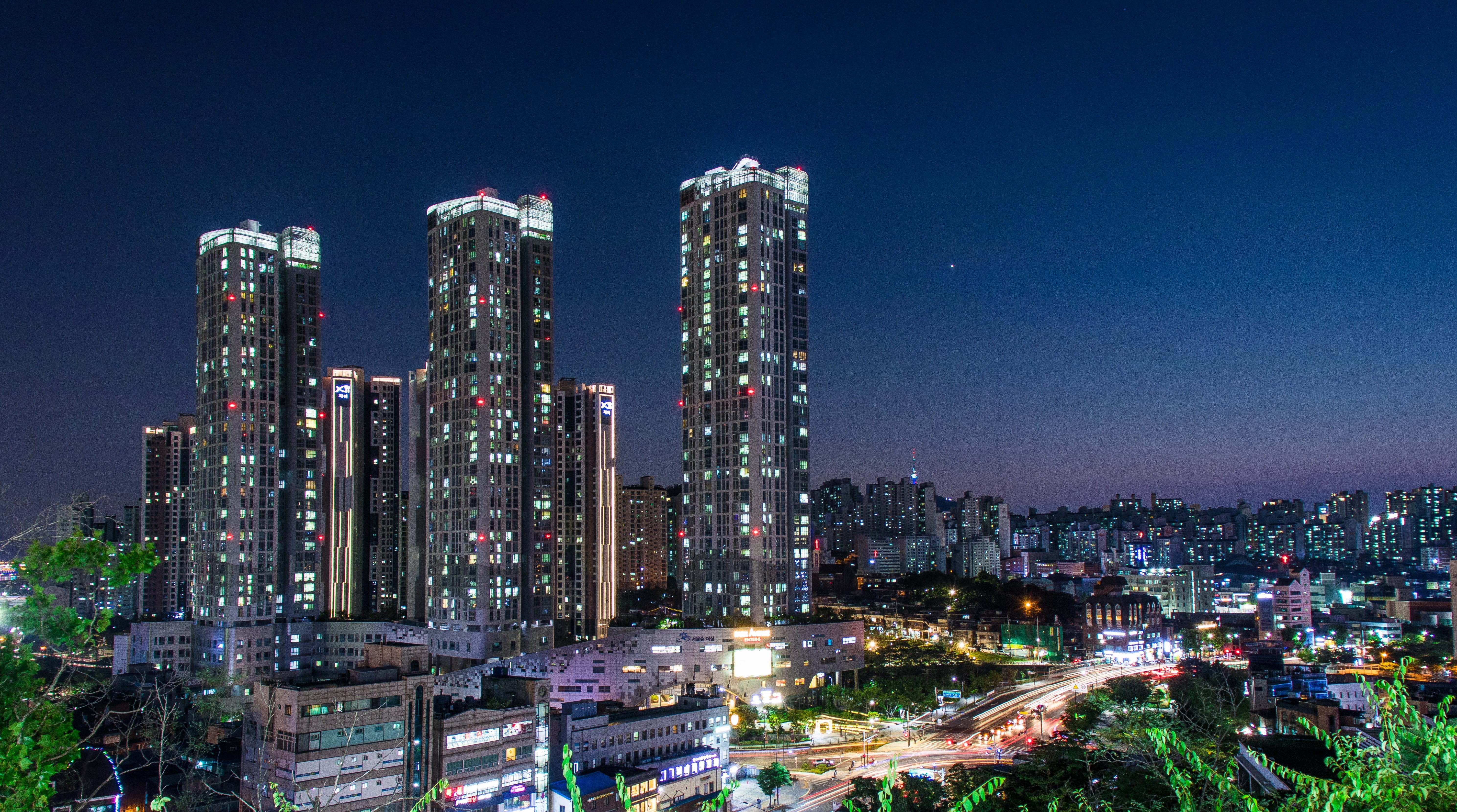 residential district, design, sky, light, night, urban skyline, night scenery, the lights go off, tower, skyscraper, architecture, city life, office building exterior, HD Wallpaper