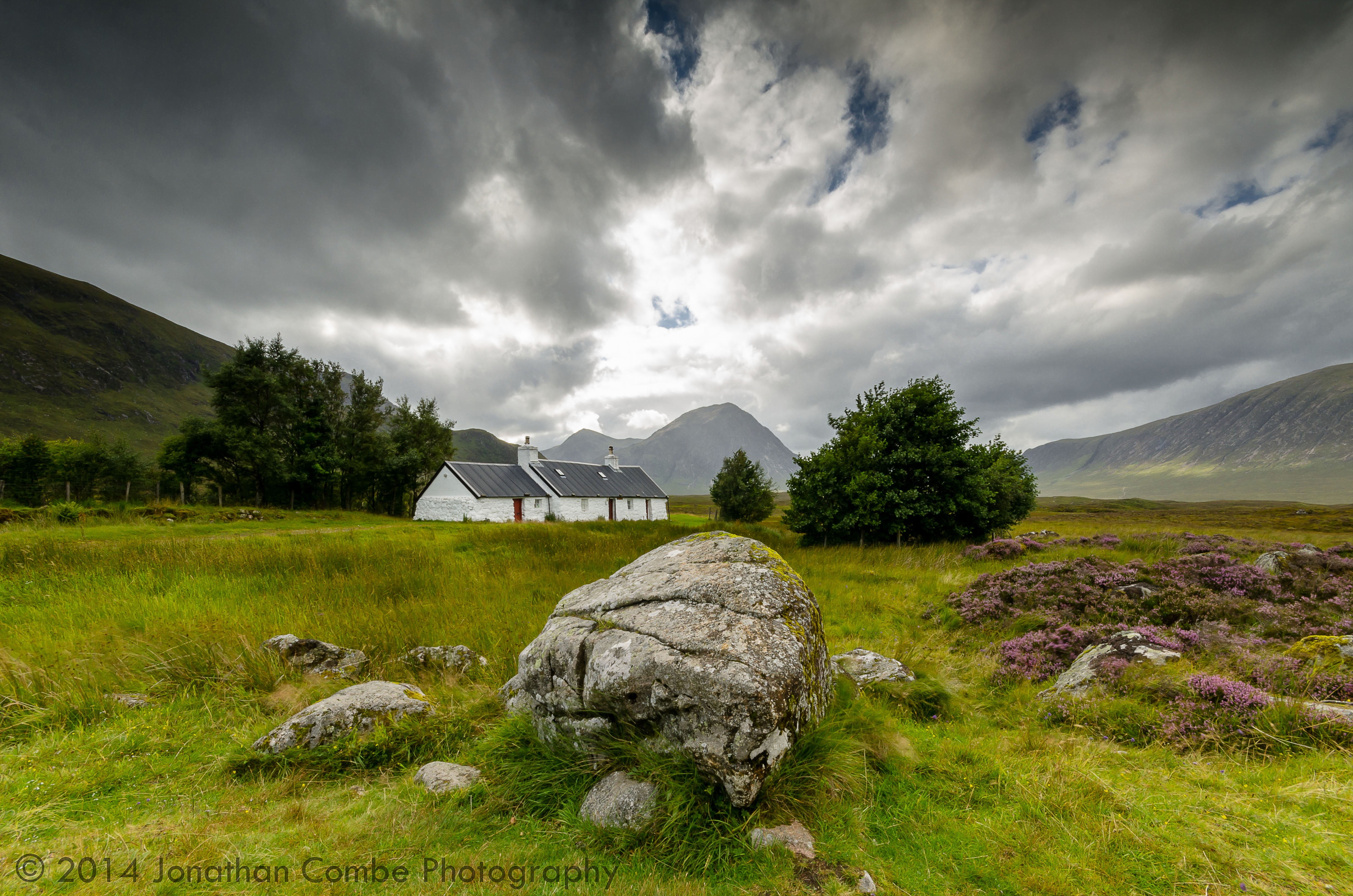 trees, cloud - Sky, cloudy, 4K, summer, meadow, field, daytime, landscape, gray, landscapes, nature, outdoors, grassy, sky, beside, Scotland, Explored, HD Wallpaper