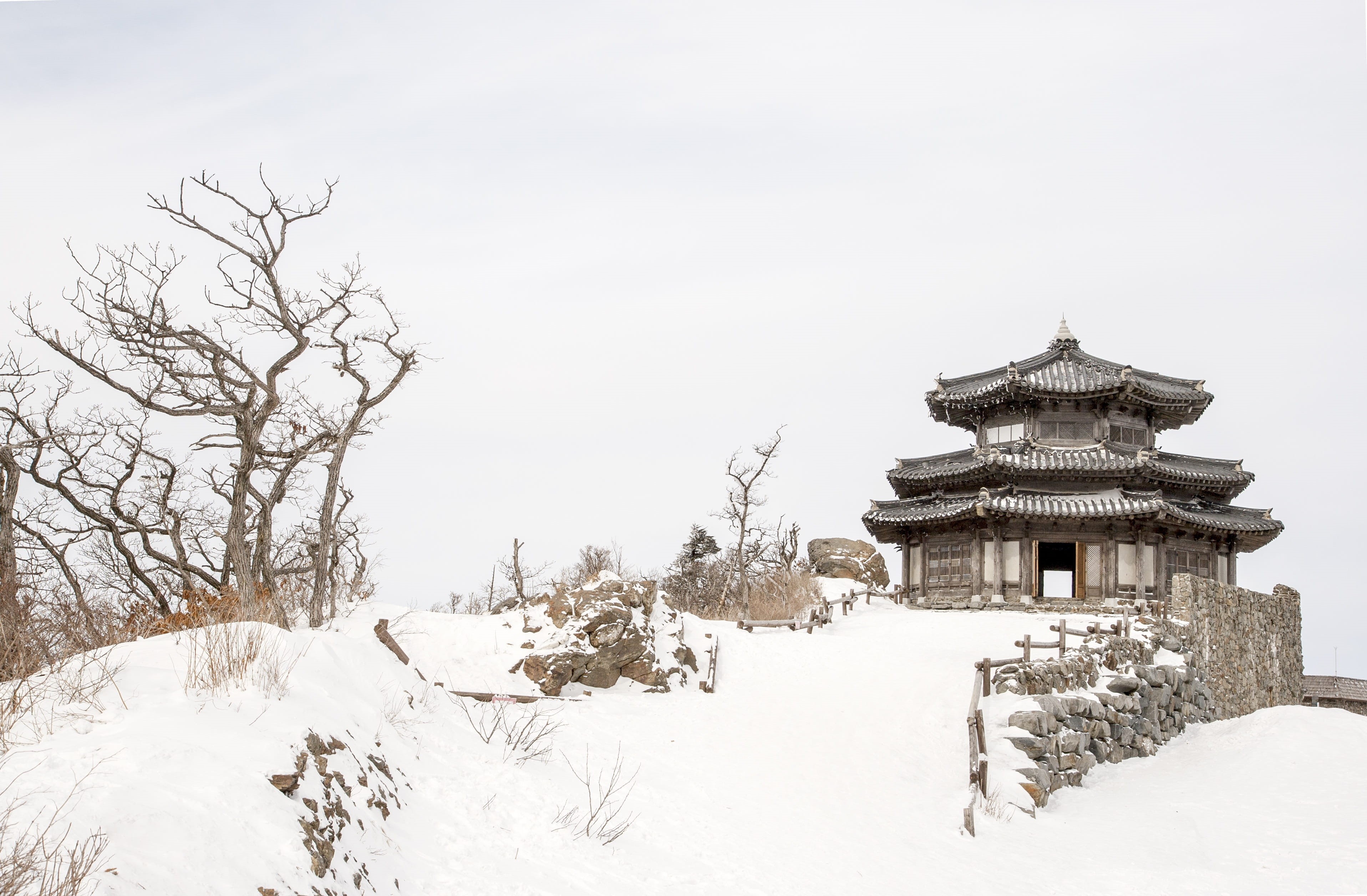 china - East Asia, in the cold, scenery, snowing, line of vision, background, white, winter mountain, history, beautiful, house, outdoors, home, eggplant, HD Wallpaper