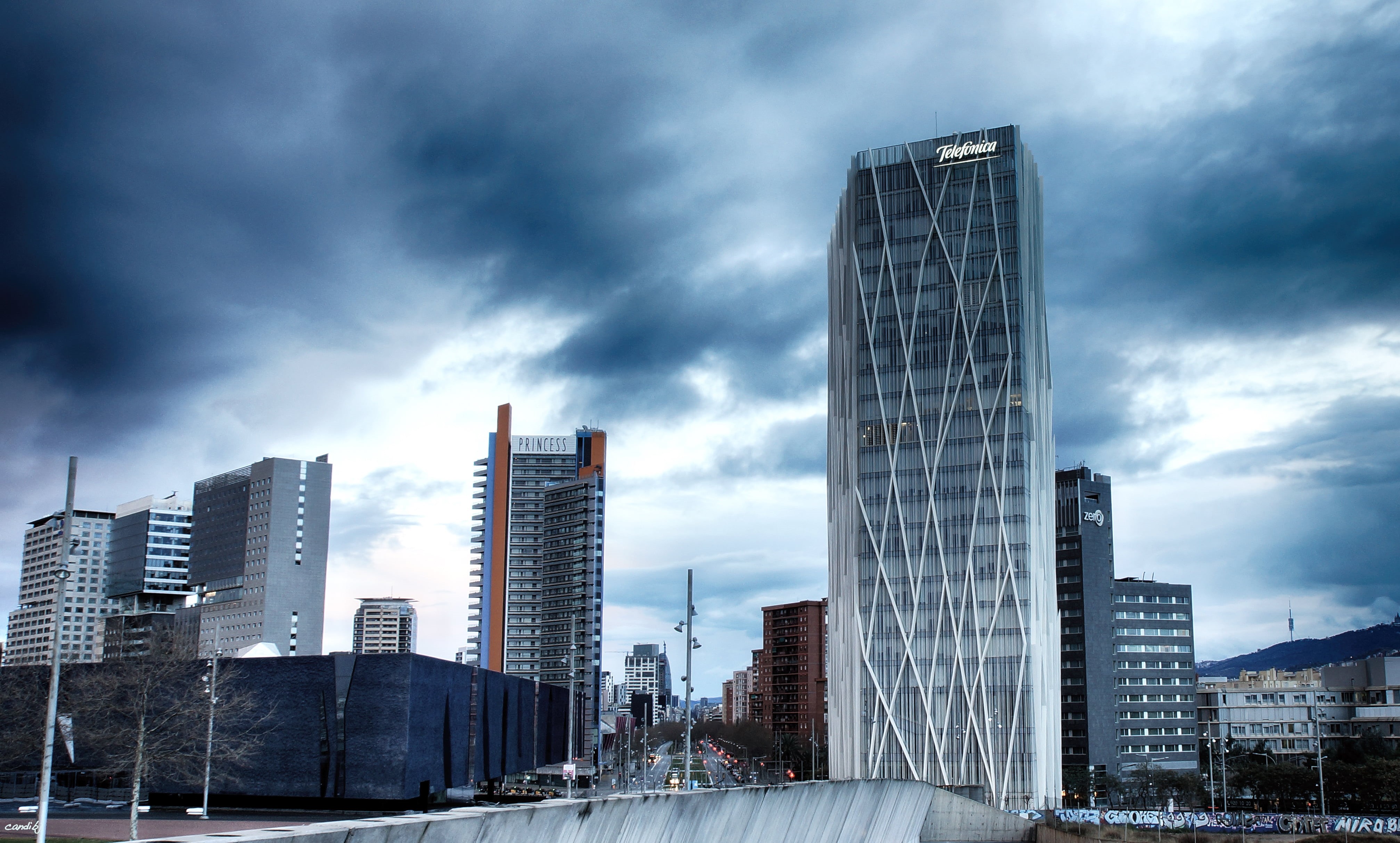 office Building, rise, Barcelona, high, Sony, building Exterior, gloomy, 4K, architecture, urban Skyline, downtown District, cityscape, skyscraper, Telefónica, HD Wallpaper